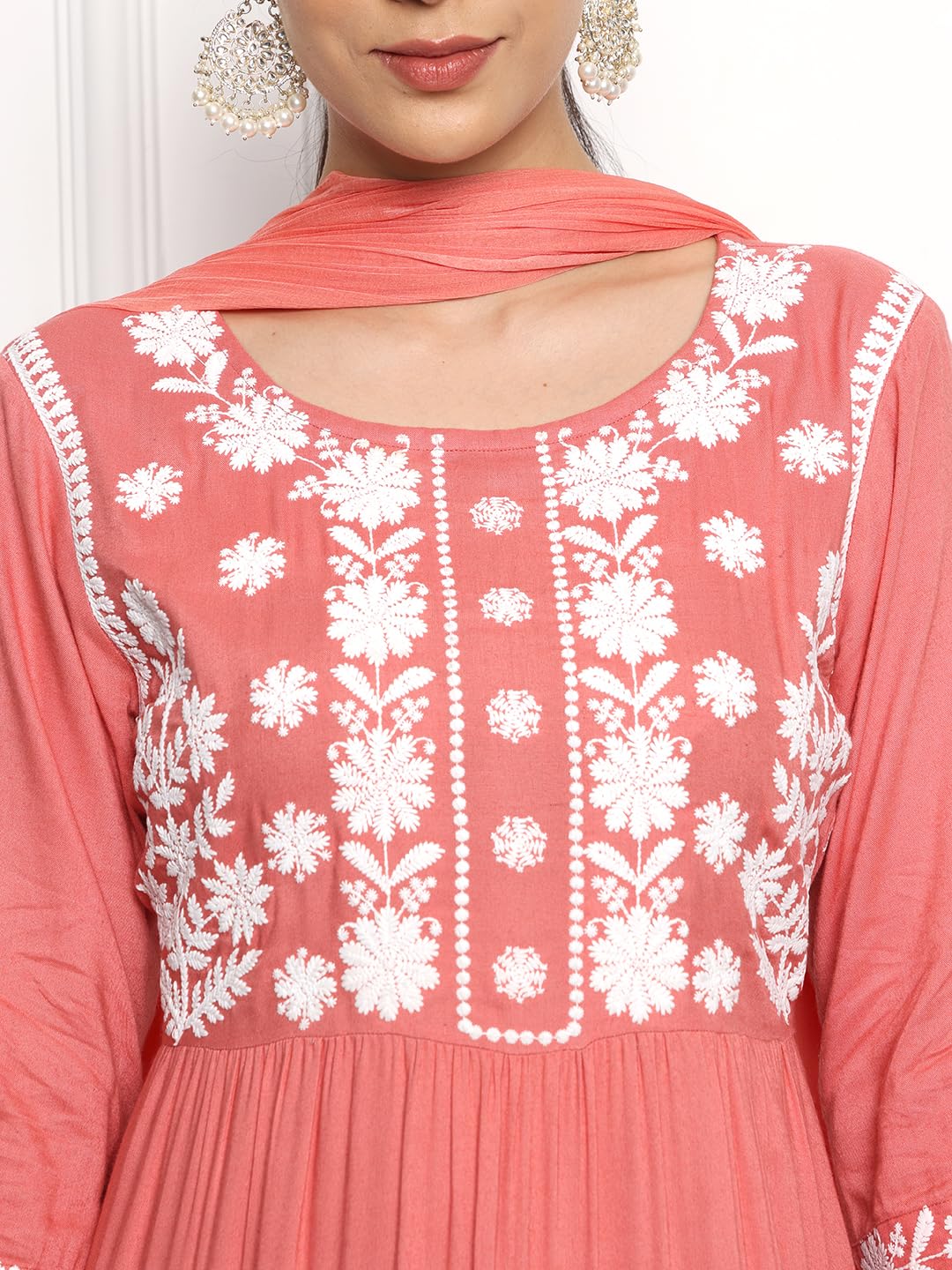 Kaari Women's Chikankari Kurta Set with Dupatta - Image 5