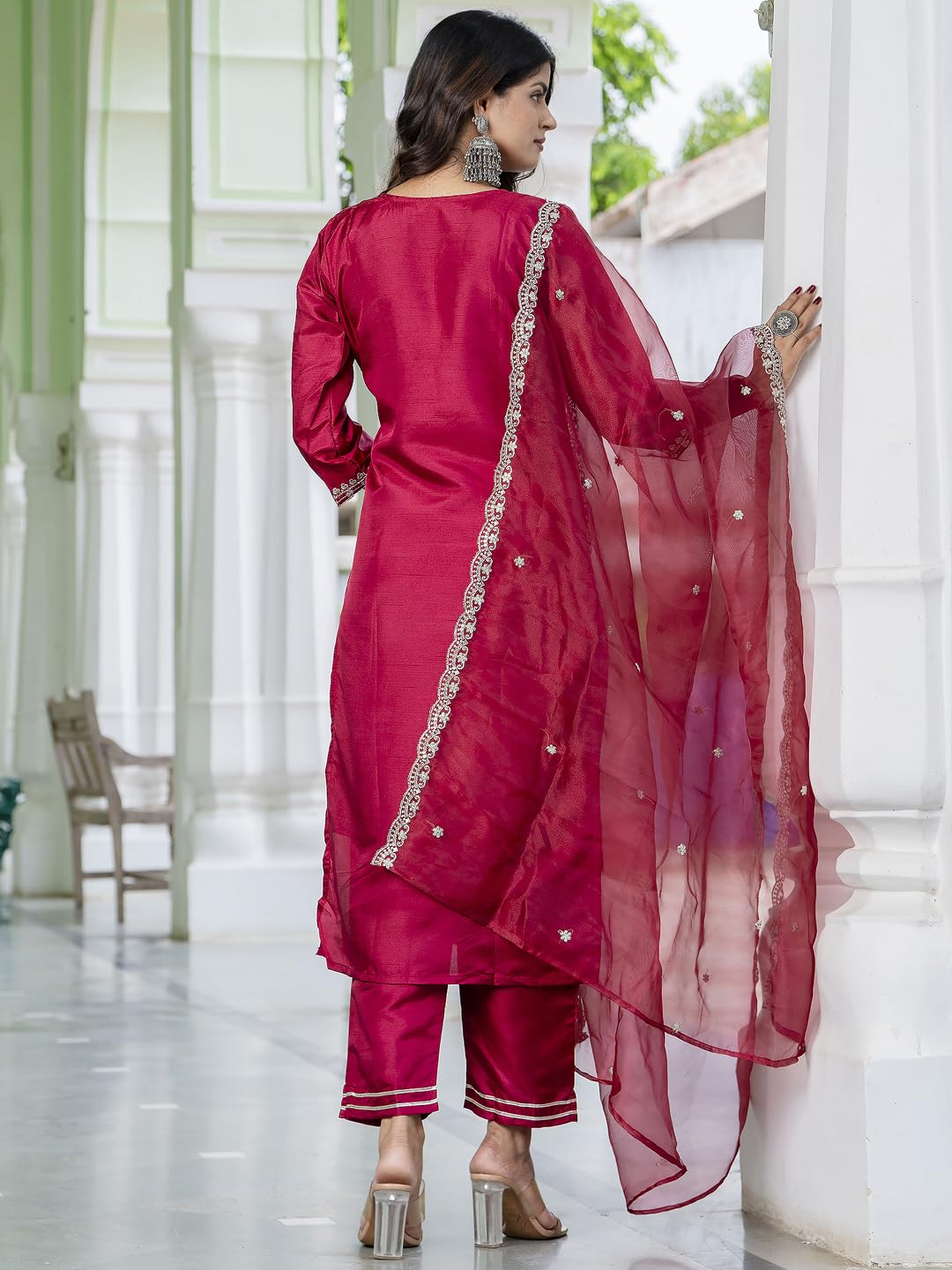 VredeVogel Kurta Set with Dupatta Embroidered Silk - Image 4