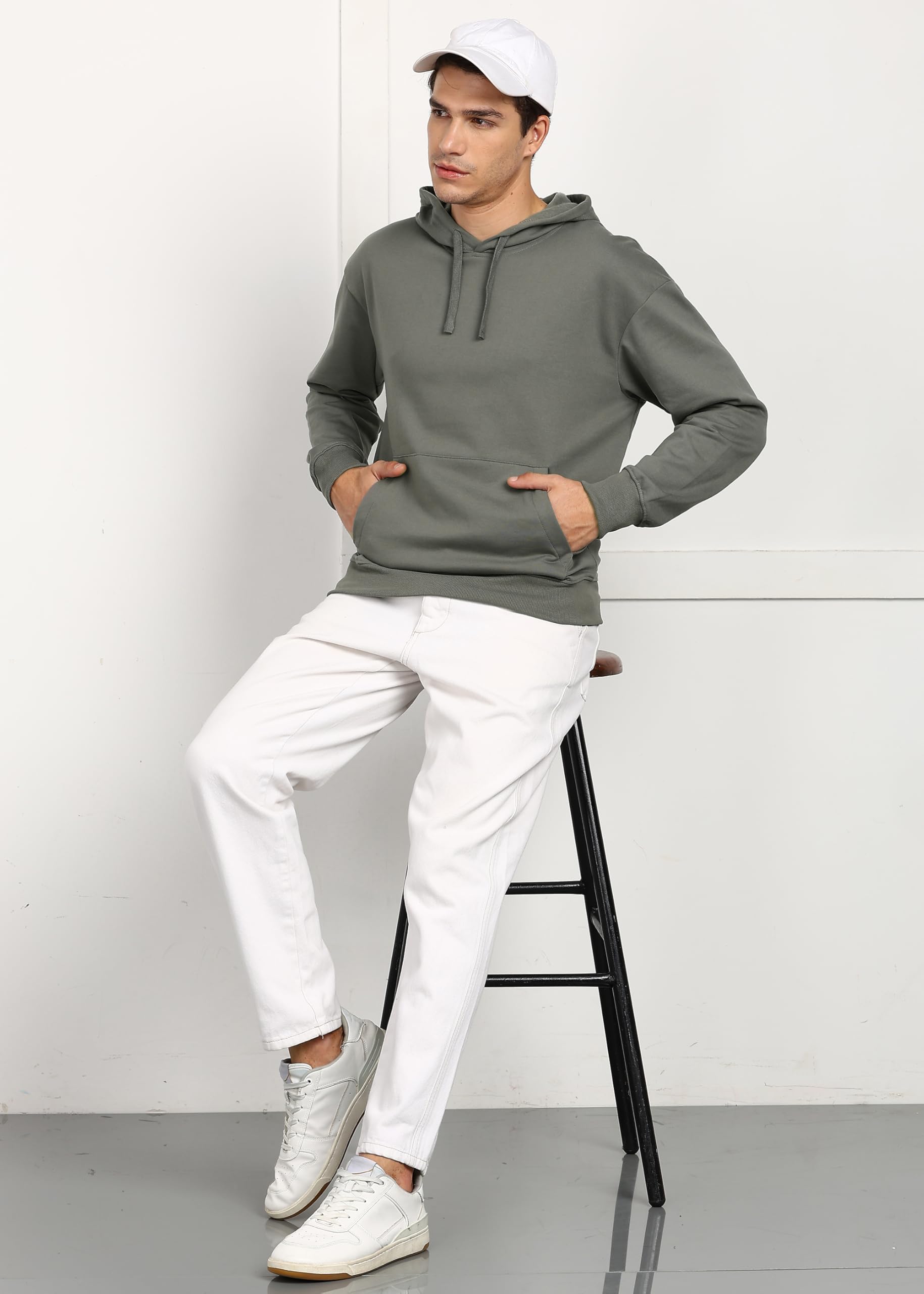 Alan Jones Men's Hoodie - Sage Grey - Image 2