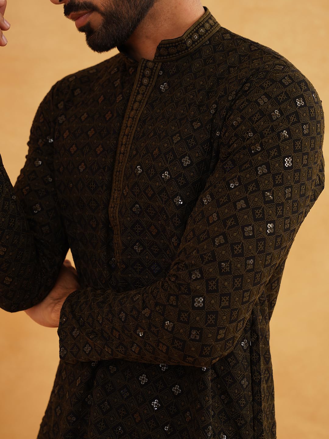 SOJANYA Men's Cotton Embroidered Kurta - Image 5