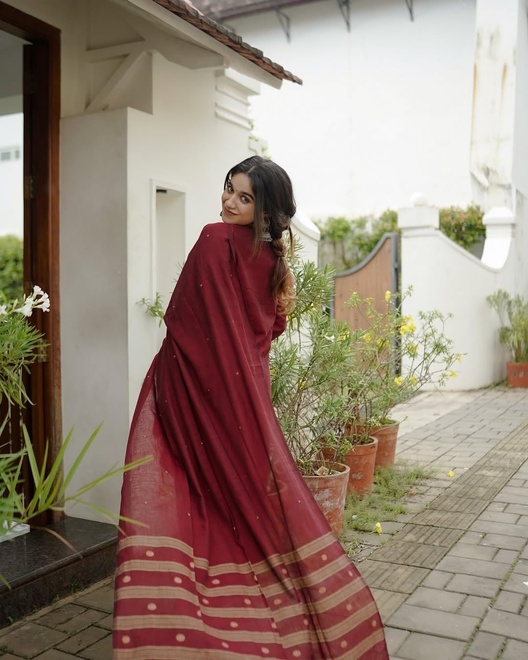 Maroon Viscose Kurta Set for Women - Image 2