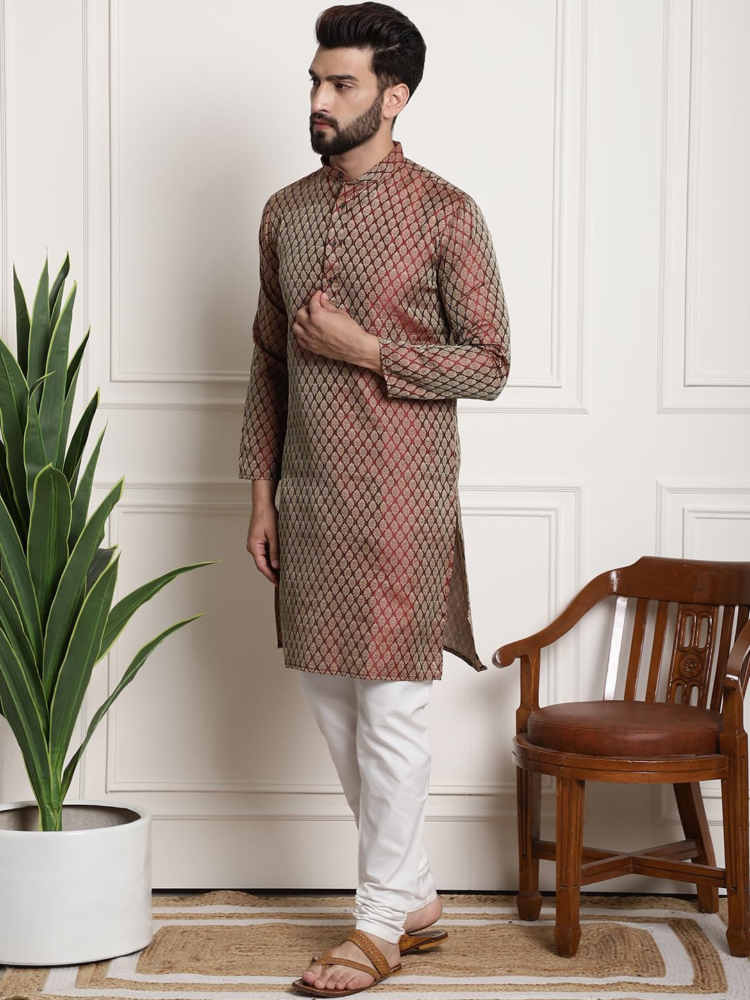 SOJANYA Men's Maroon Kurta Pyjama Set - Image 3