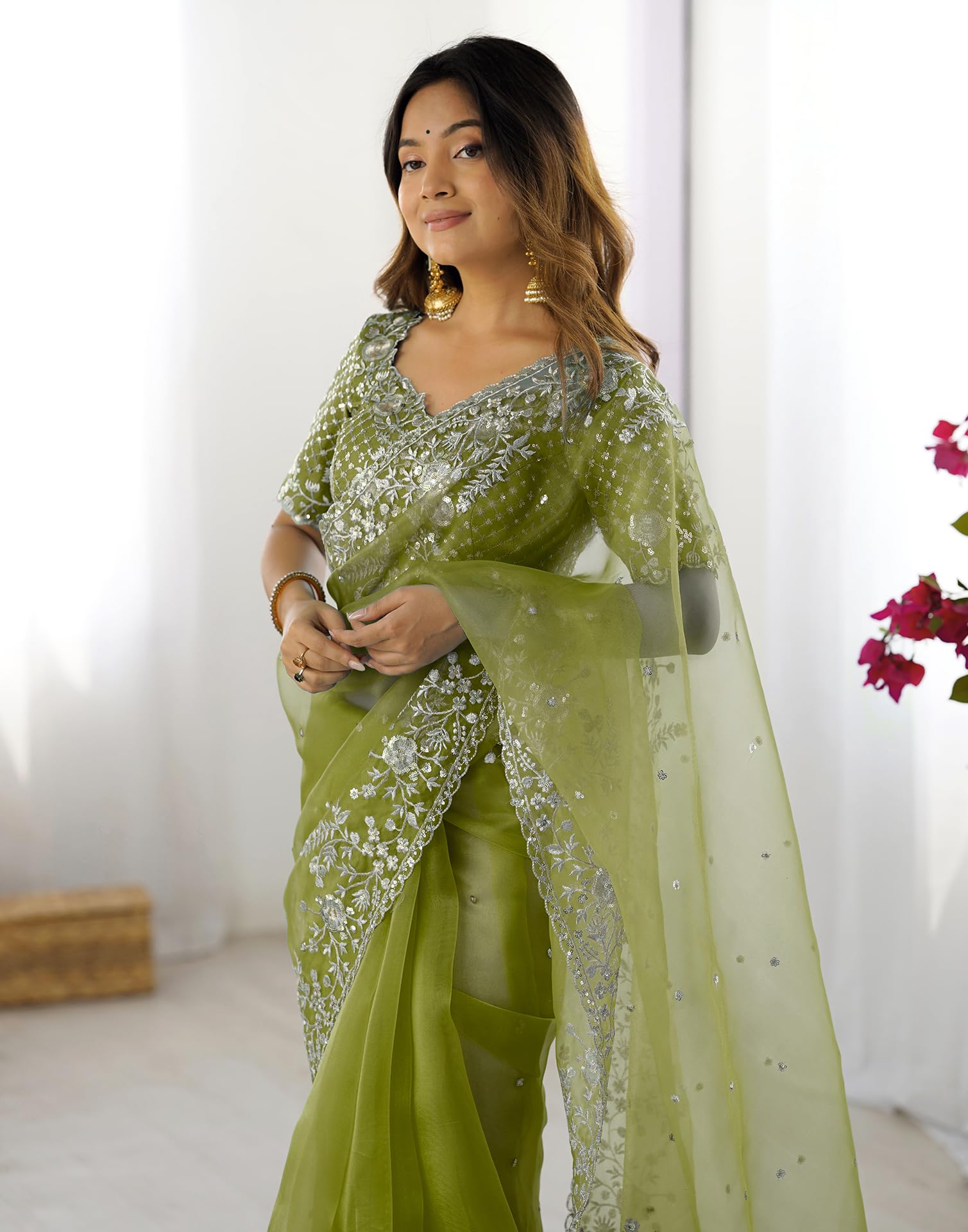 SIRIL Women's Organza Saree - Green - Image 4