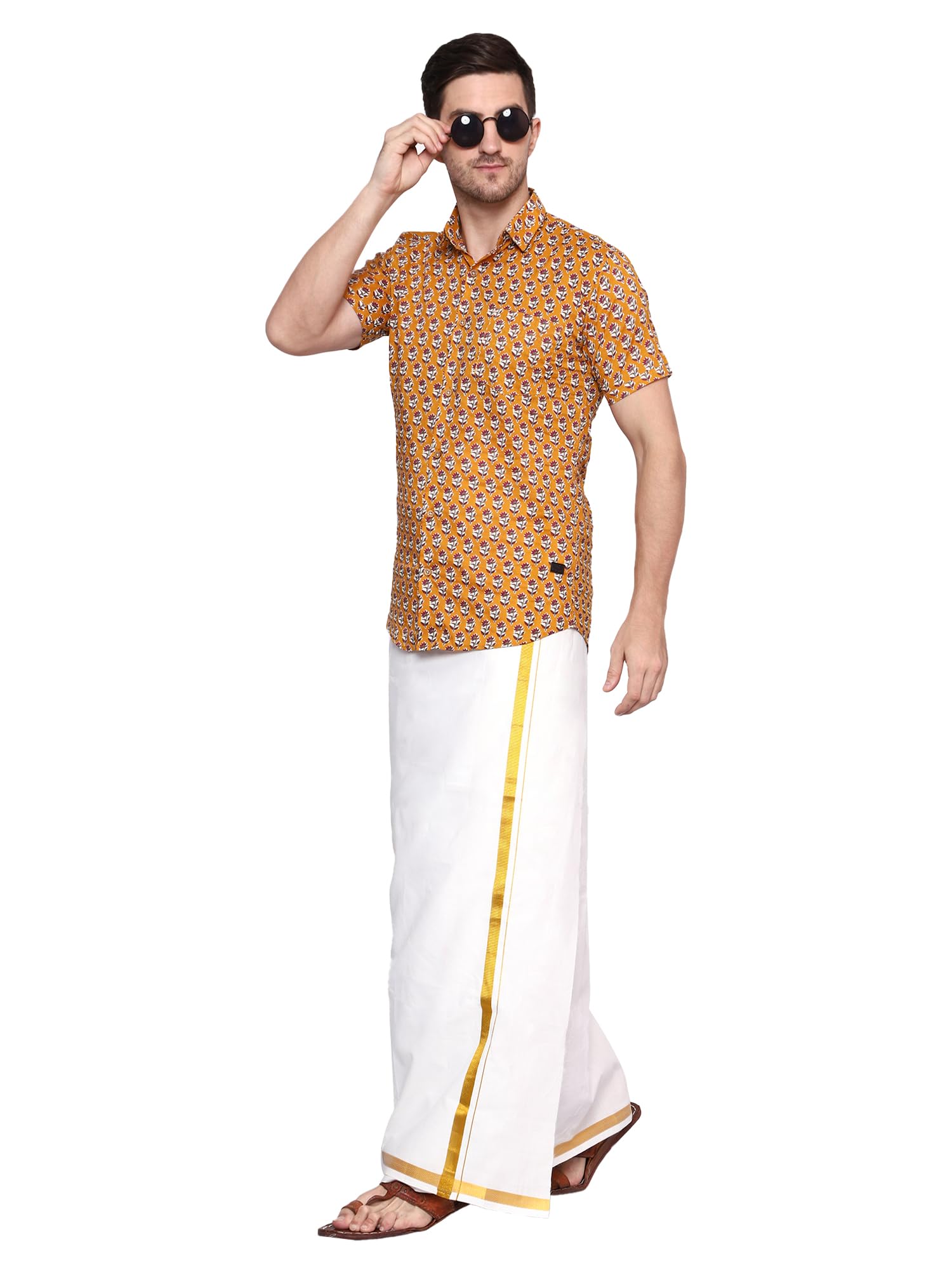 Gowri Tex Men's White Cotton Lungi with Gold Zari - Image 2