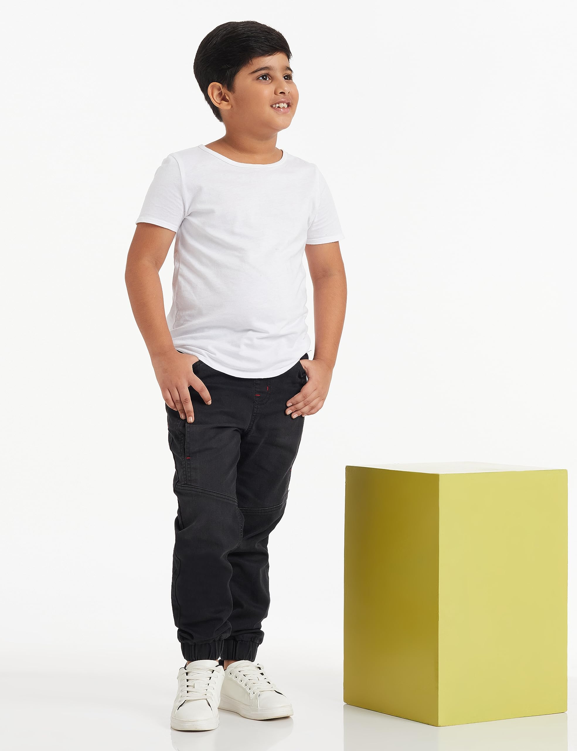 Amazon Brand Boy's Jeans - Black - Image 4