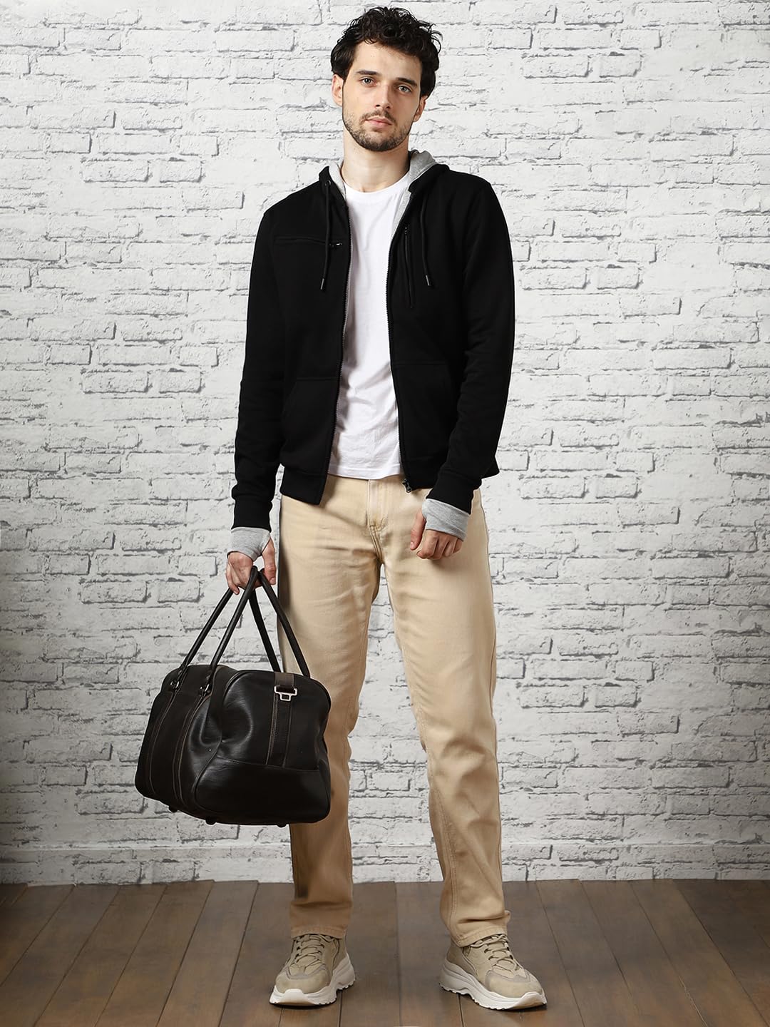 NOBERO Men's Travel Hoodie - Black - Image 2