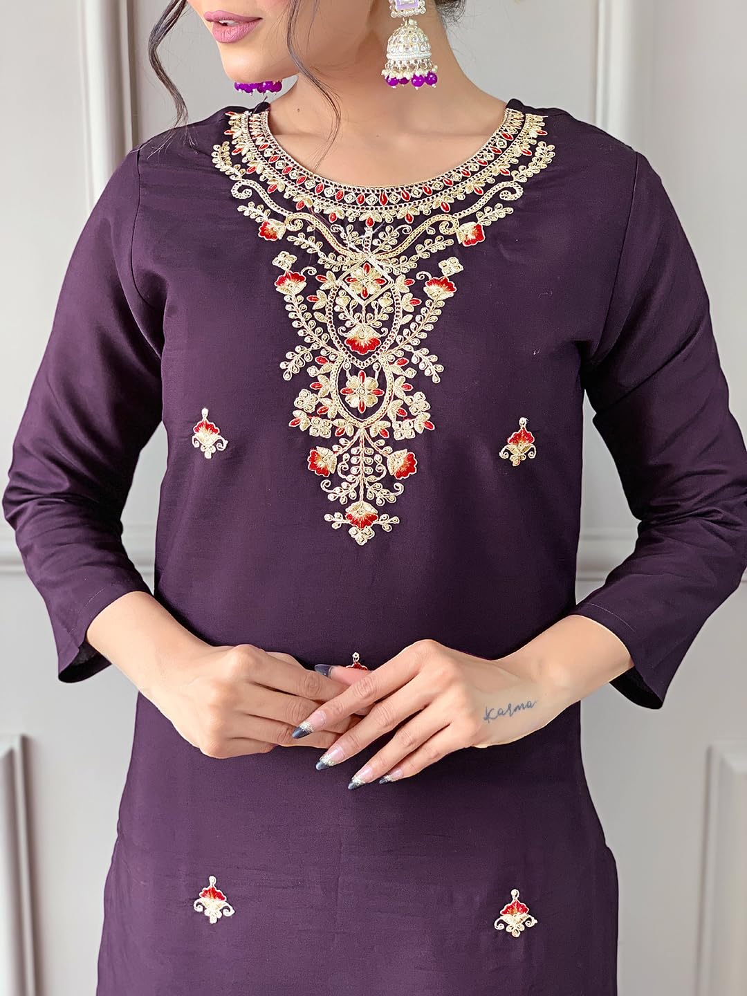Naixa Wine Rayon Embroidered Kurta Set - Image 4