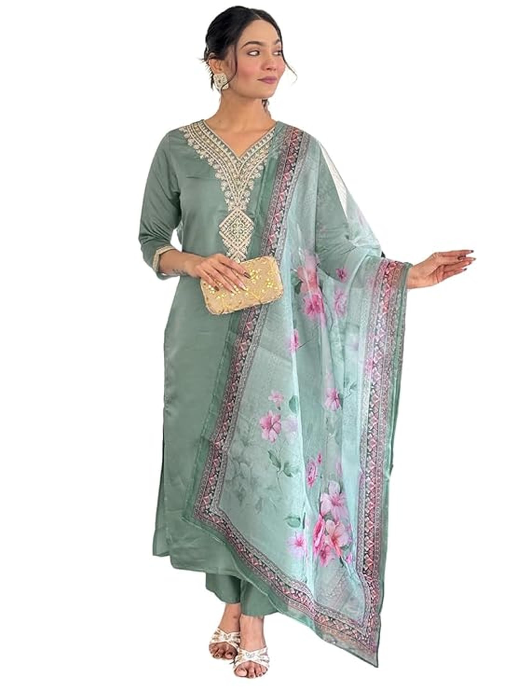 Naixa Women's Rayon Embroidered Kurta Set