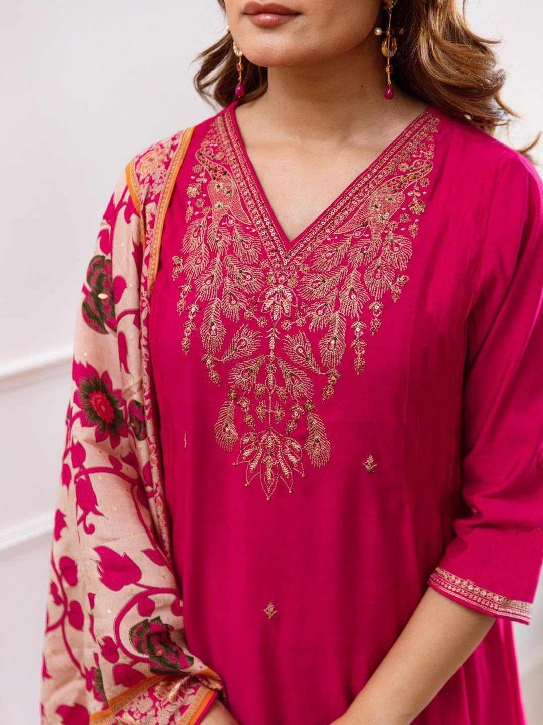 KLOSIA Women Kurta and Pant Set with Dupataa - Pink - Image 2