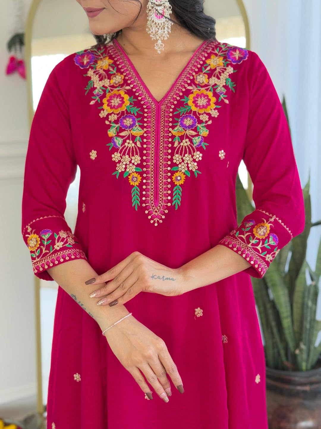 Naixa Women's Rani Vichitra Silk Embroidered Kurta - Image 5