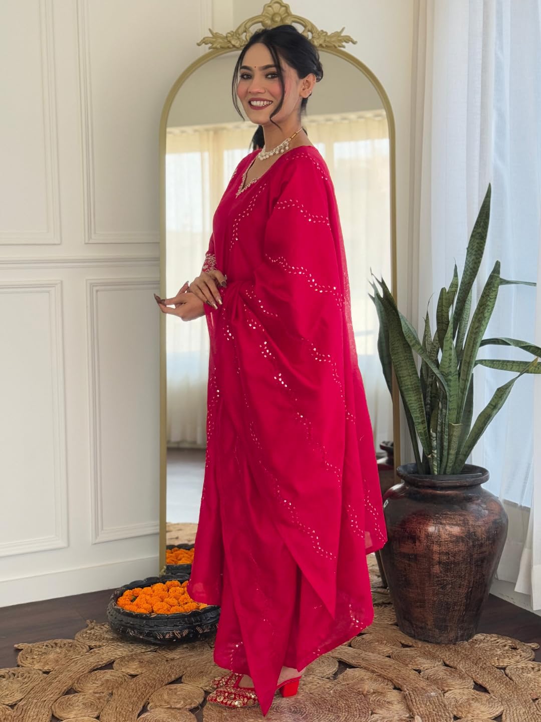 Naixa Women's Gajri Chanderi Embroidered Kurta - Image 3