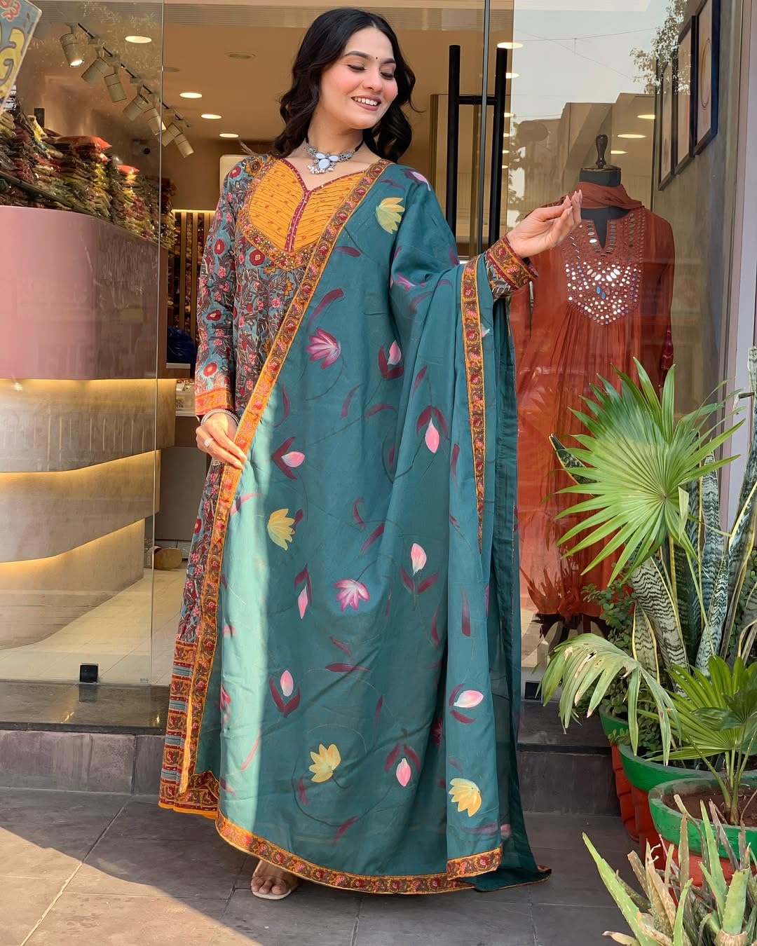 KLOSIA Women's Kurta Pant Set - Blue - Image 3