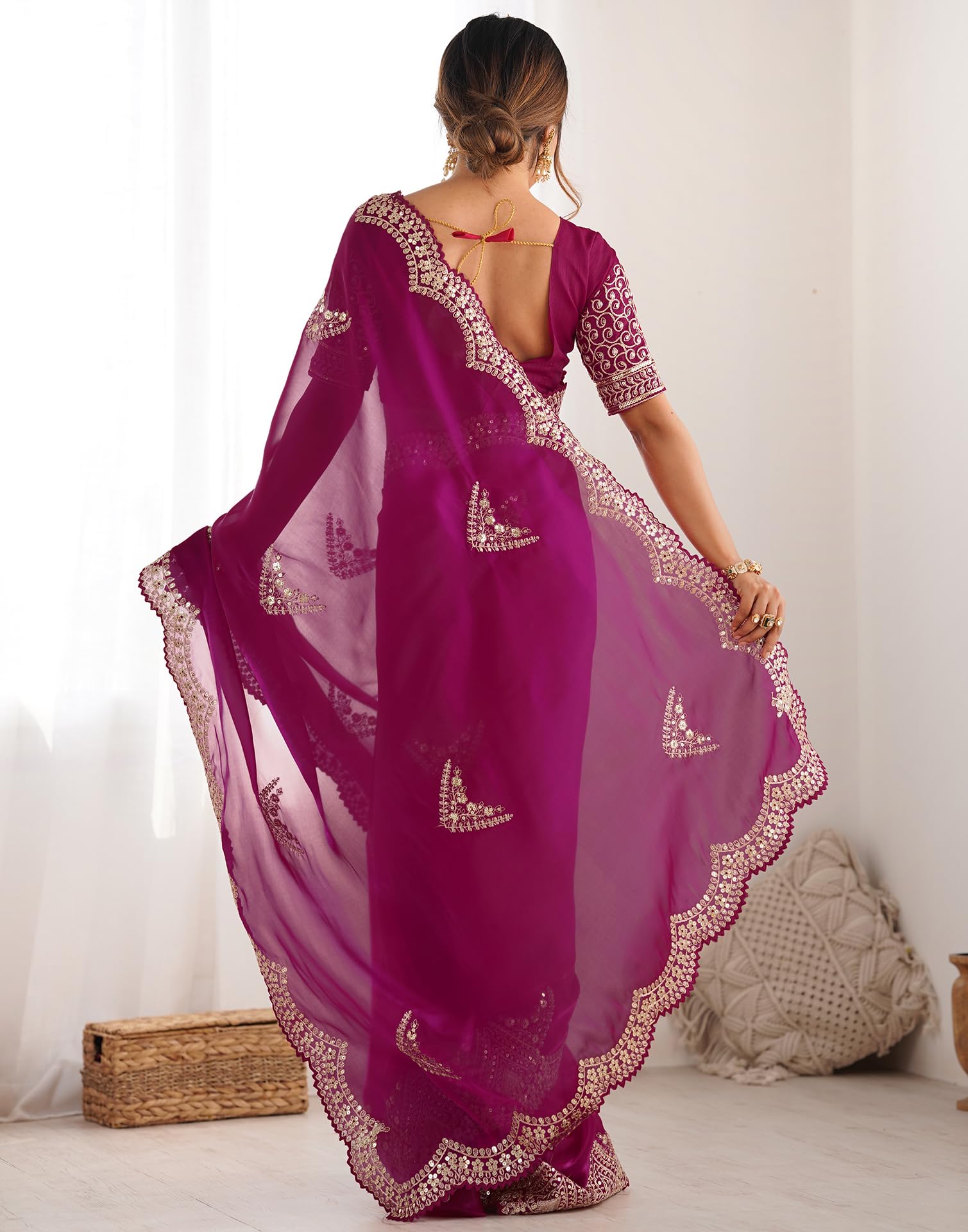 SIRIL Women's Organza Saree with Embroidery - Image 4