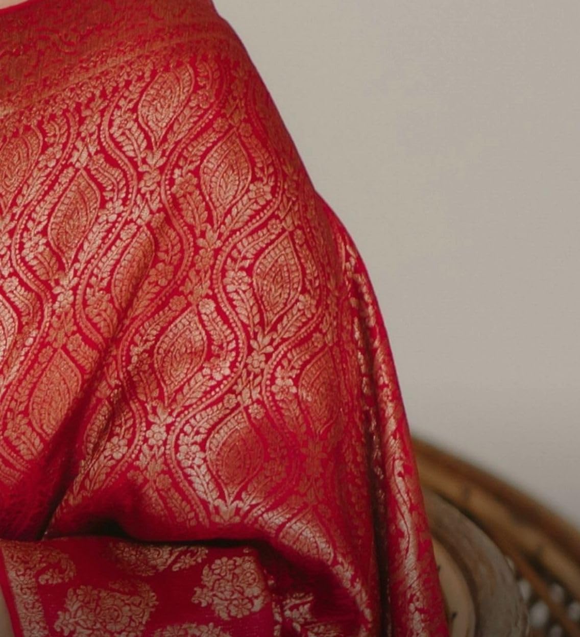 Flosive Banarasi Lichi Silk Saree for Women - Image 5