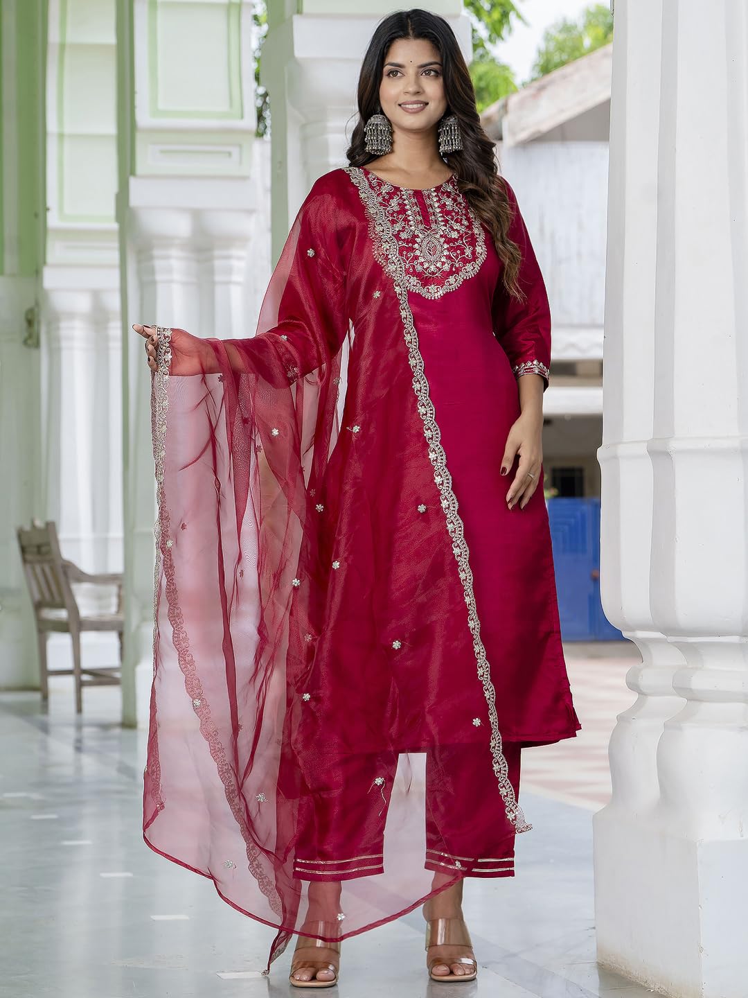 VredeVogel Kurta Set with Dupatta Embroidered Silk - Image 3