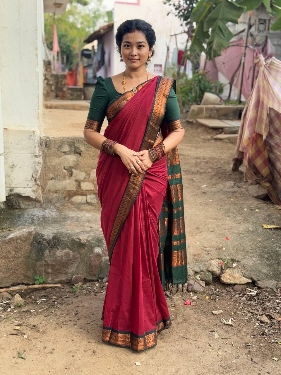 GarbGlide Women's Kanjivaram Silk Saree - Red - Image 2