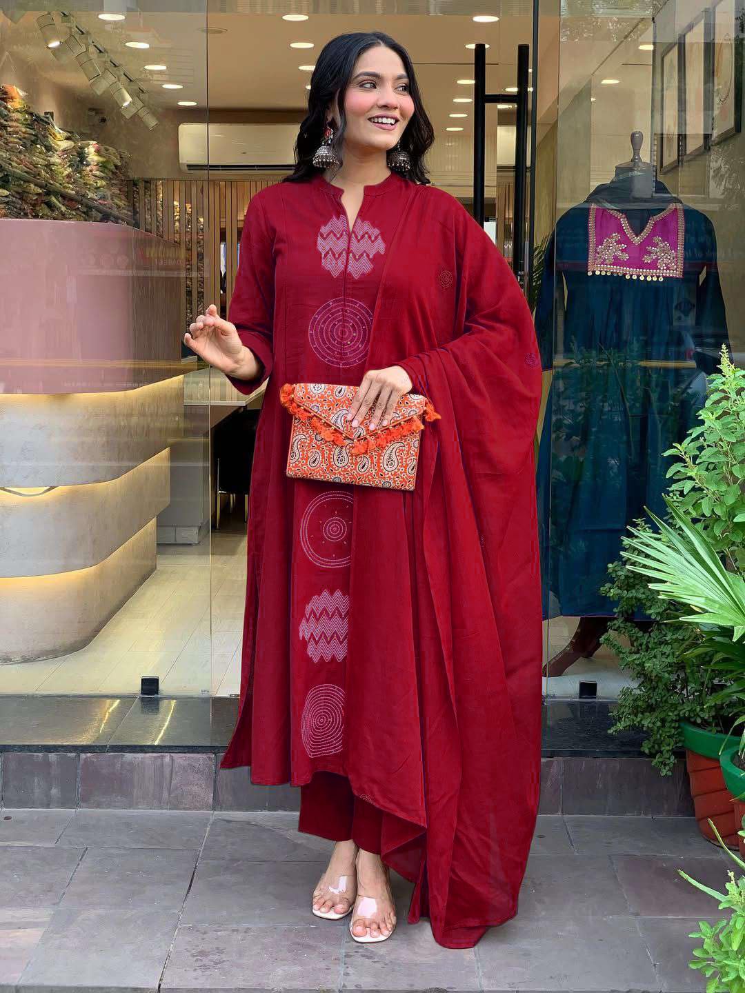 ANNI Women Rayon Viscose Embroidery Kurta - Image 3