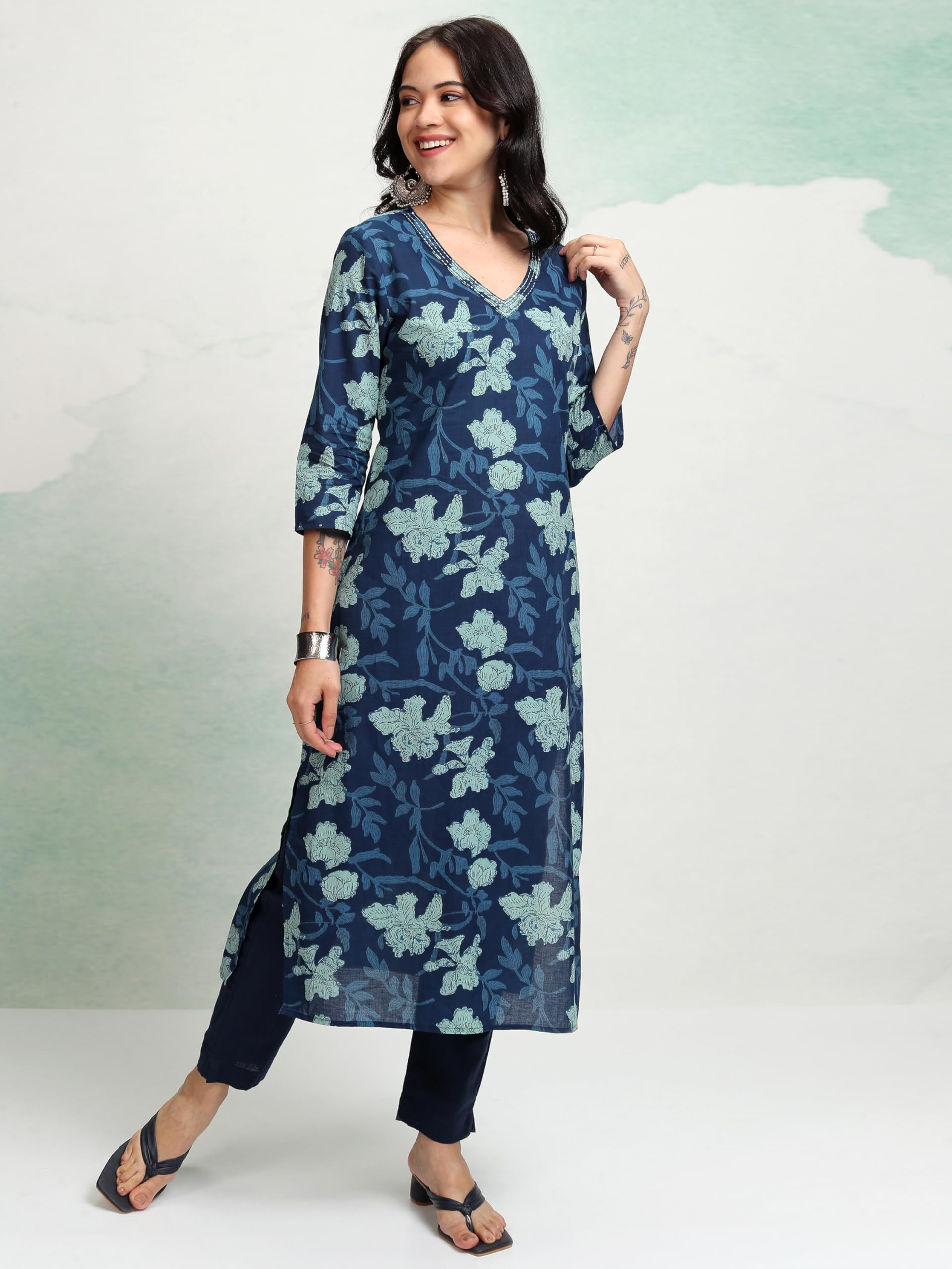 Vishudh Women's Cotton Blend Kurta - Navy Blue - Image 4