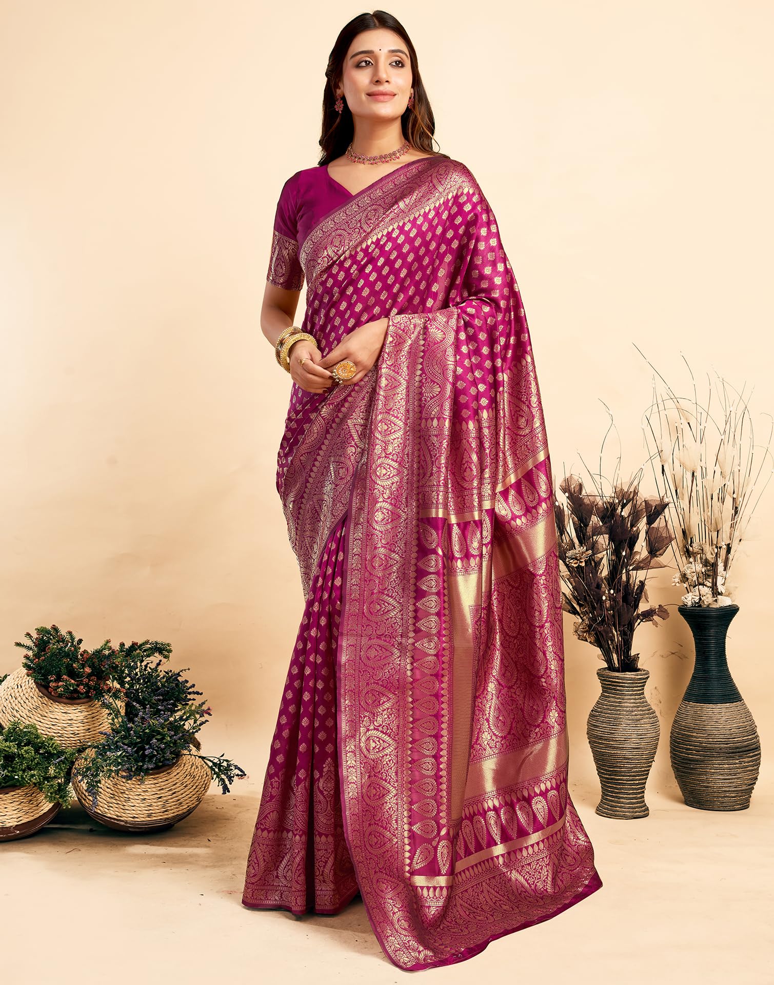 SIRIL Women's Kanjivaram Silk Saree - Magenta - Image 4