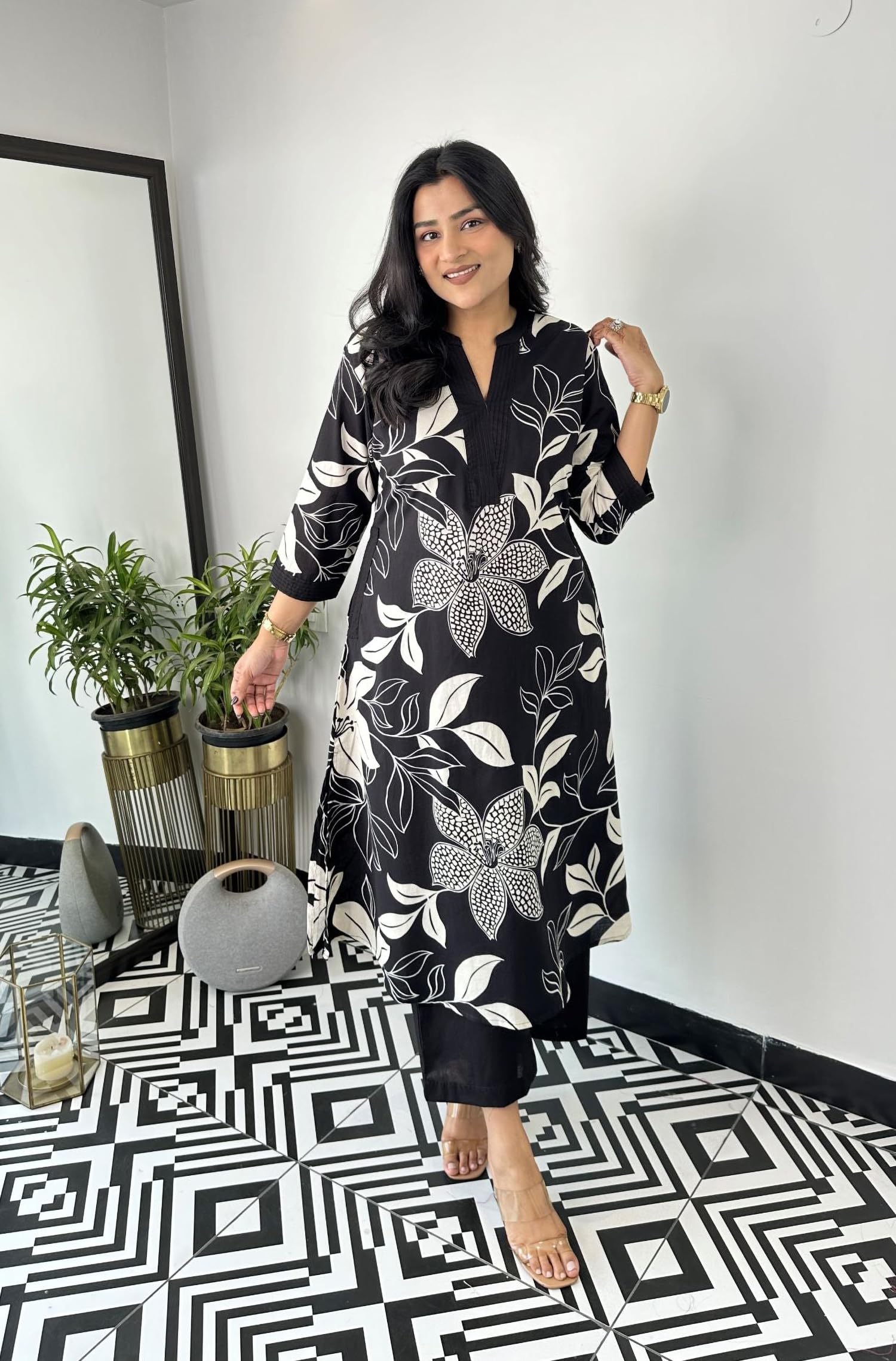 LookMark Women's Floral Printed Kurta and Palazzo Set - Image 5