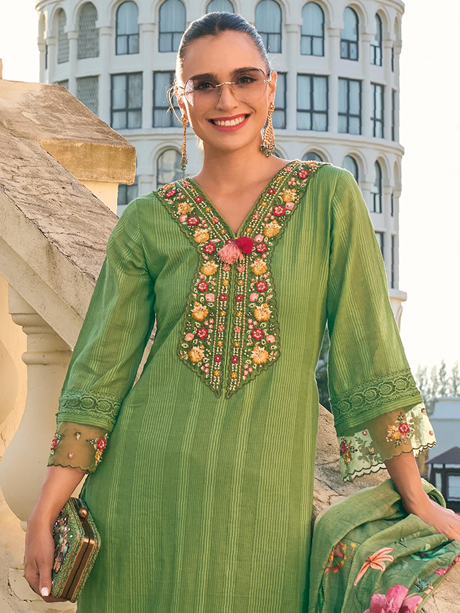INDO ERA Women Green Embroidered Kurta Set - Image 3