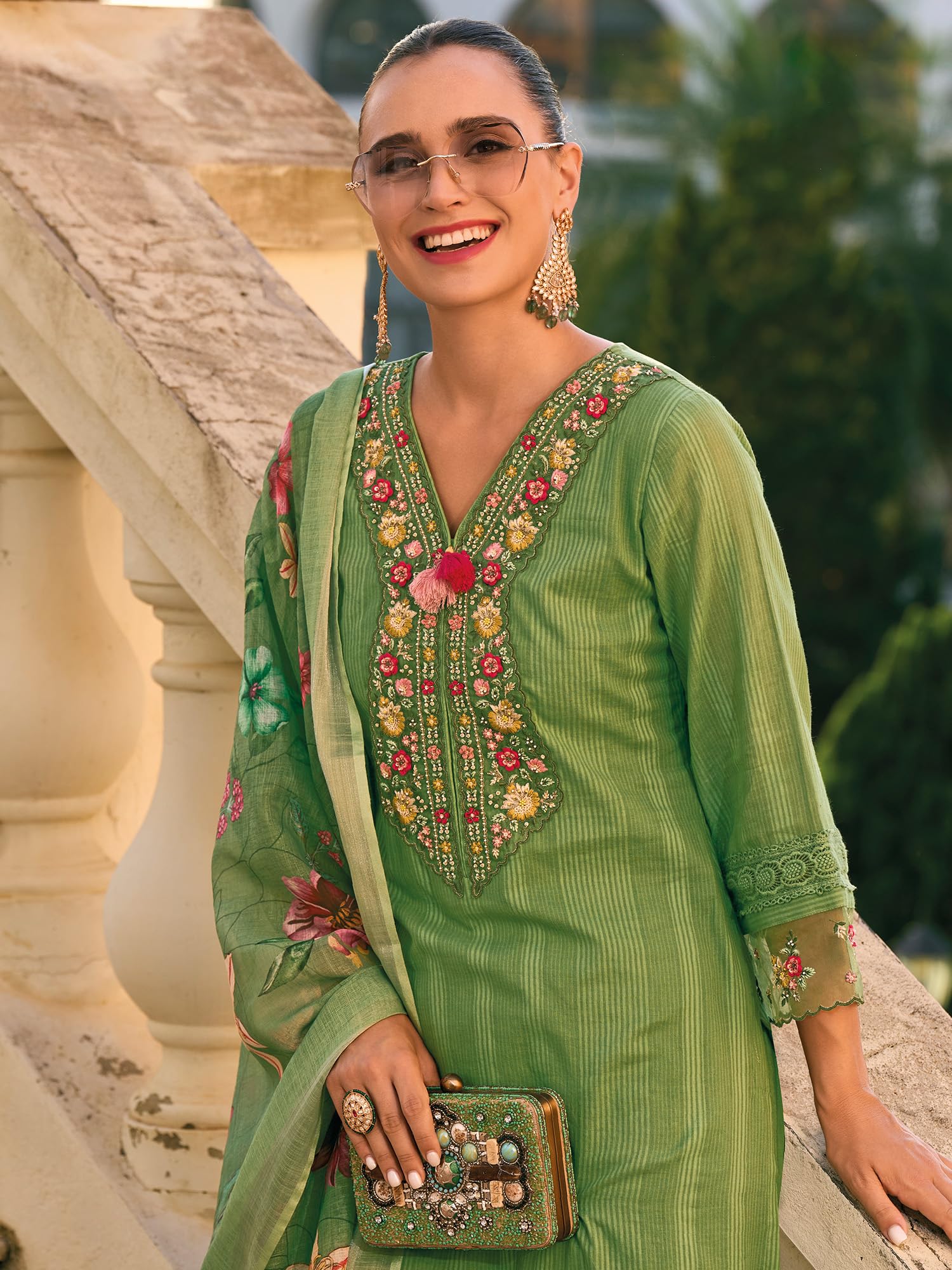 INDO ERA Women Green Embroidered Kurta Set - Image 2
