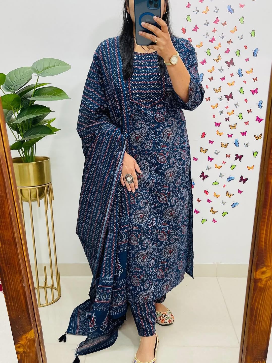 Rangnavi Women's Printed Kurta Set - Image 4