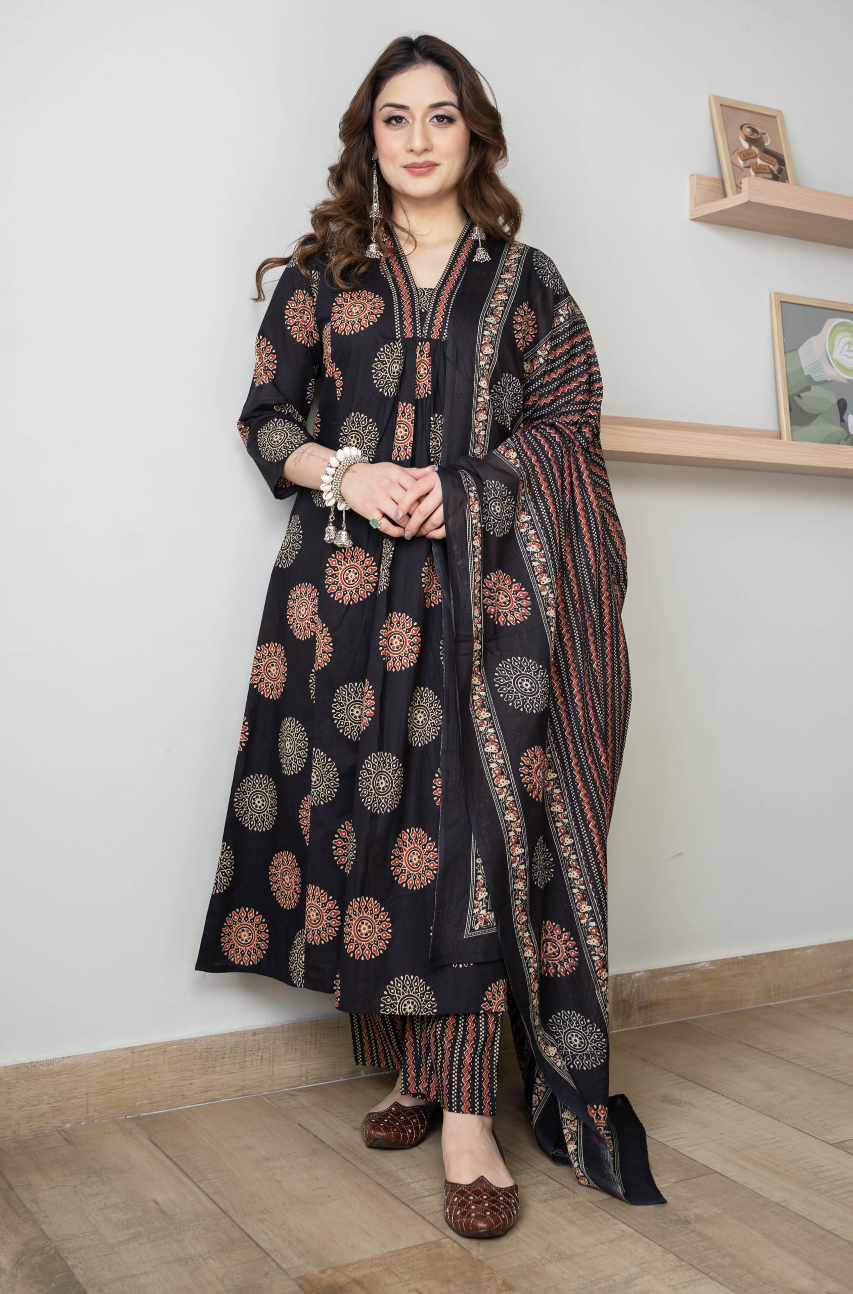 Arayna Women Kurta Set with Palazzo & Dupatta - Image 4