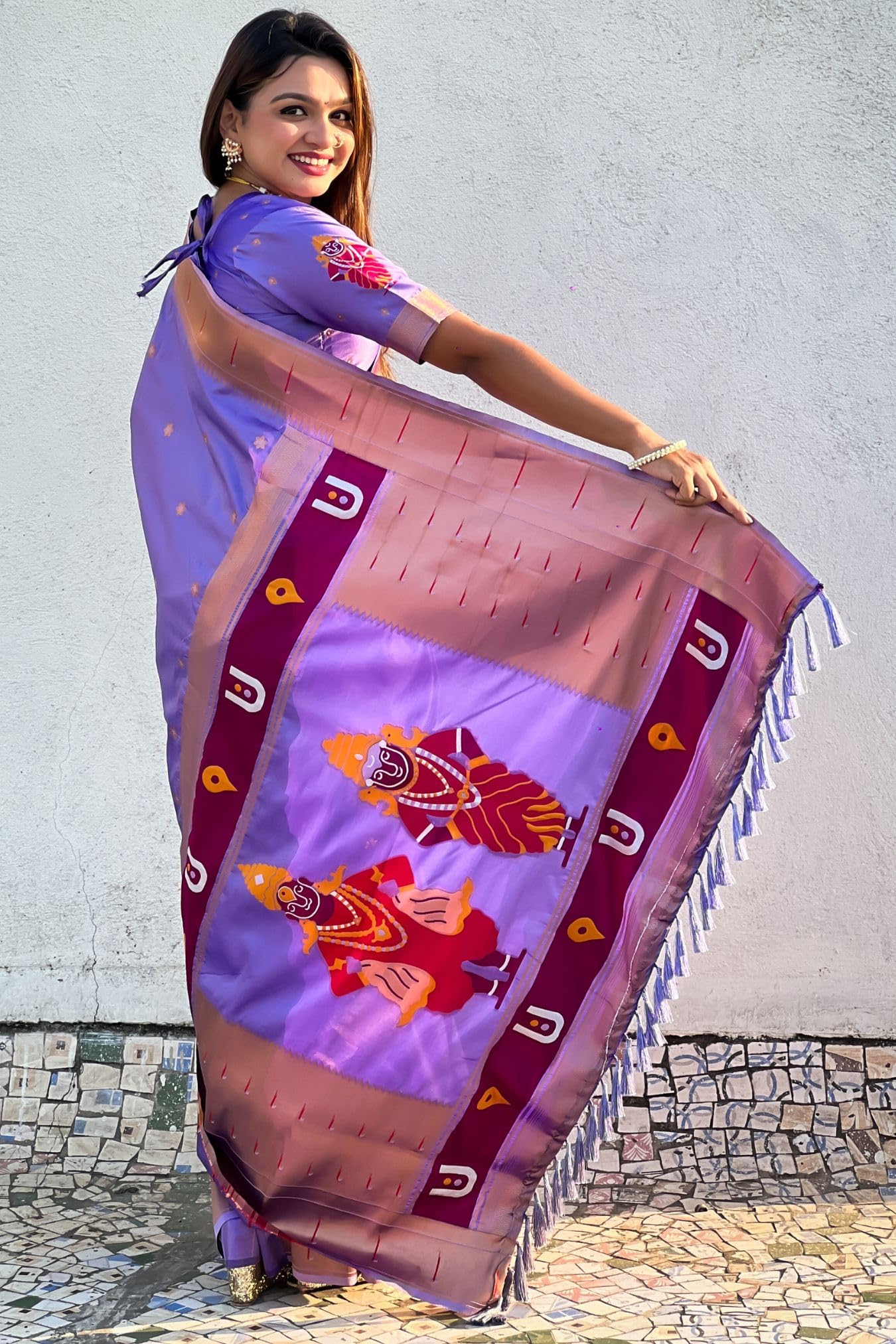 GarbGlide Women's Kanjivaram Paithani Silk Saree - Lavender - Image 4