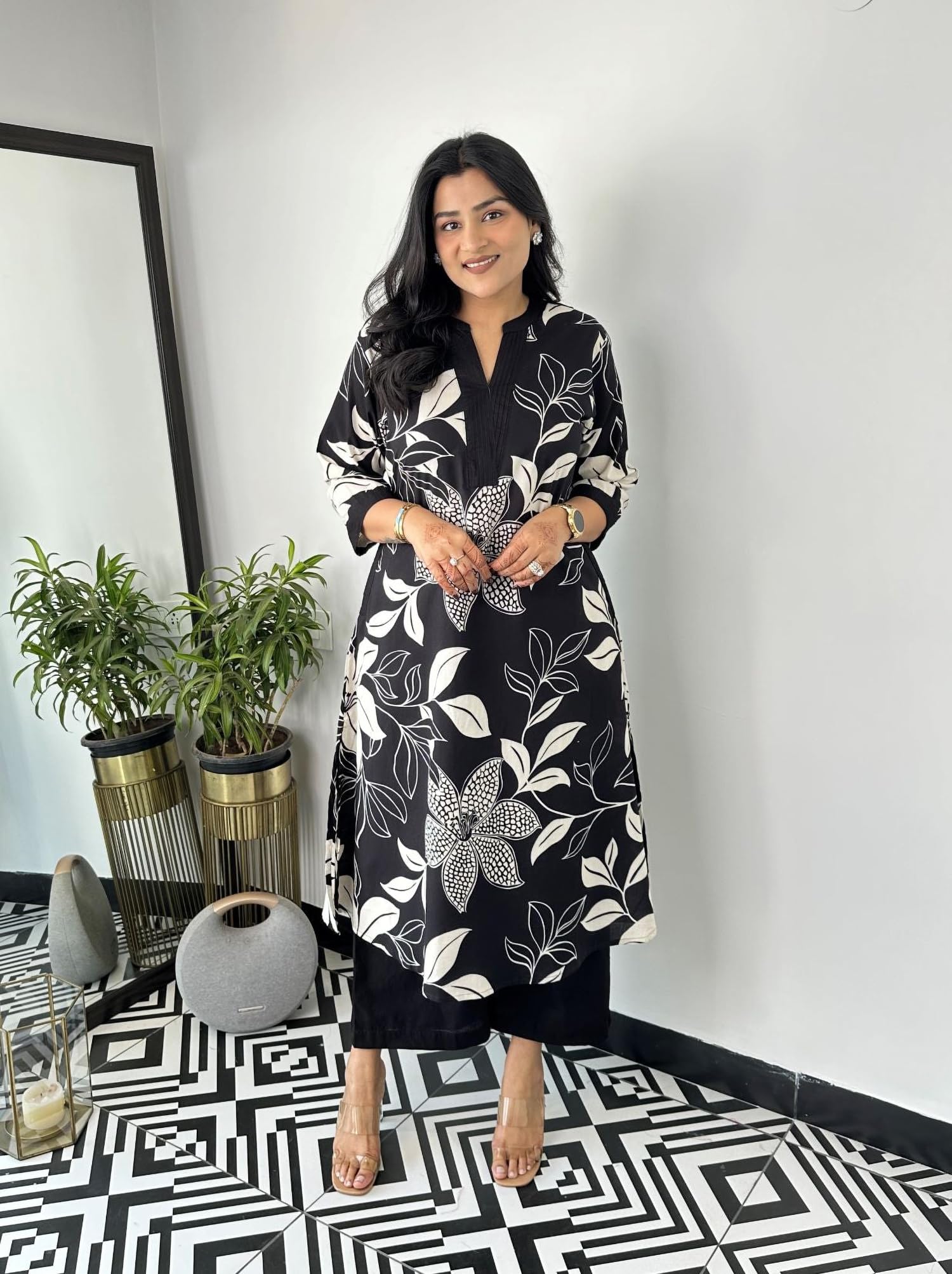 LookMark Women's Floral Printed Kurta and Palazzo Set - Image 4