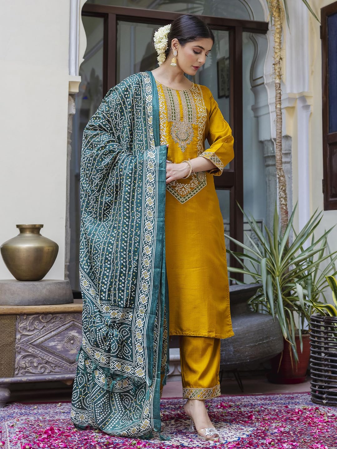 VredeVogel Kurta Set with Dupatta for Women - Image 2