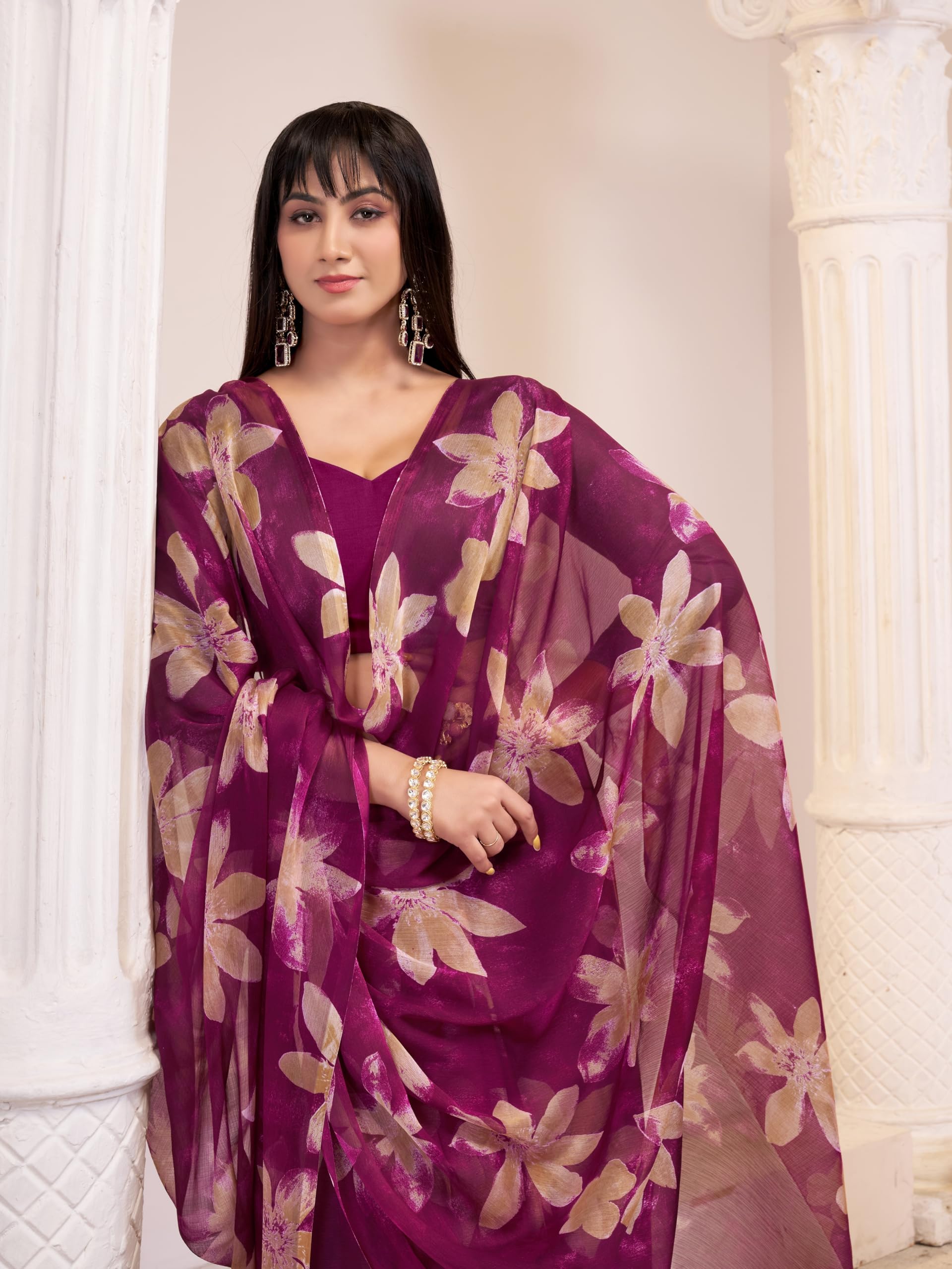 Garden Vareli Women's Floral Chiffon Saree - Wine - Image 4