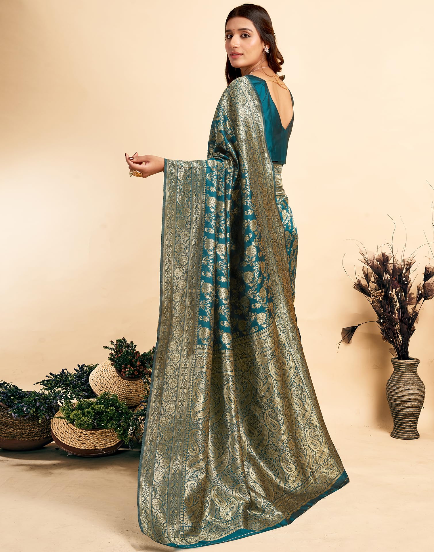 SIRIL Women's Kanjivaram Silk Saree - Image 5