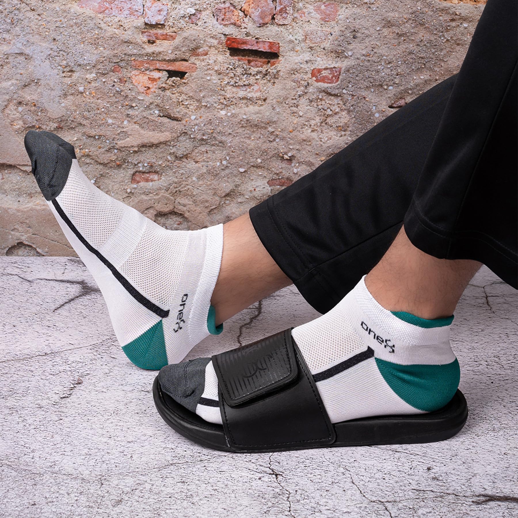 ONE8 Men's Moisture Management Socks - Assorted - Image 3