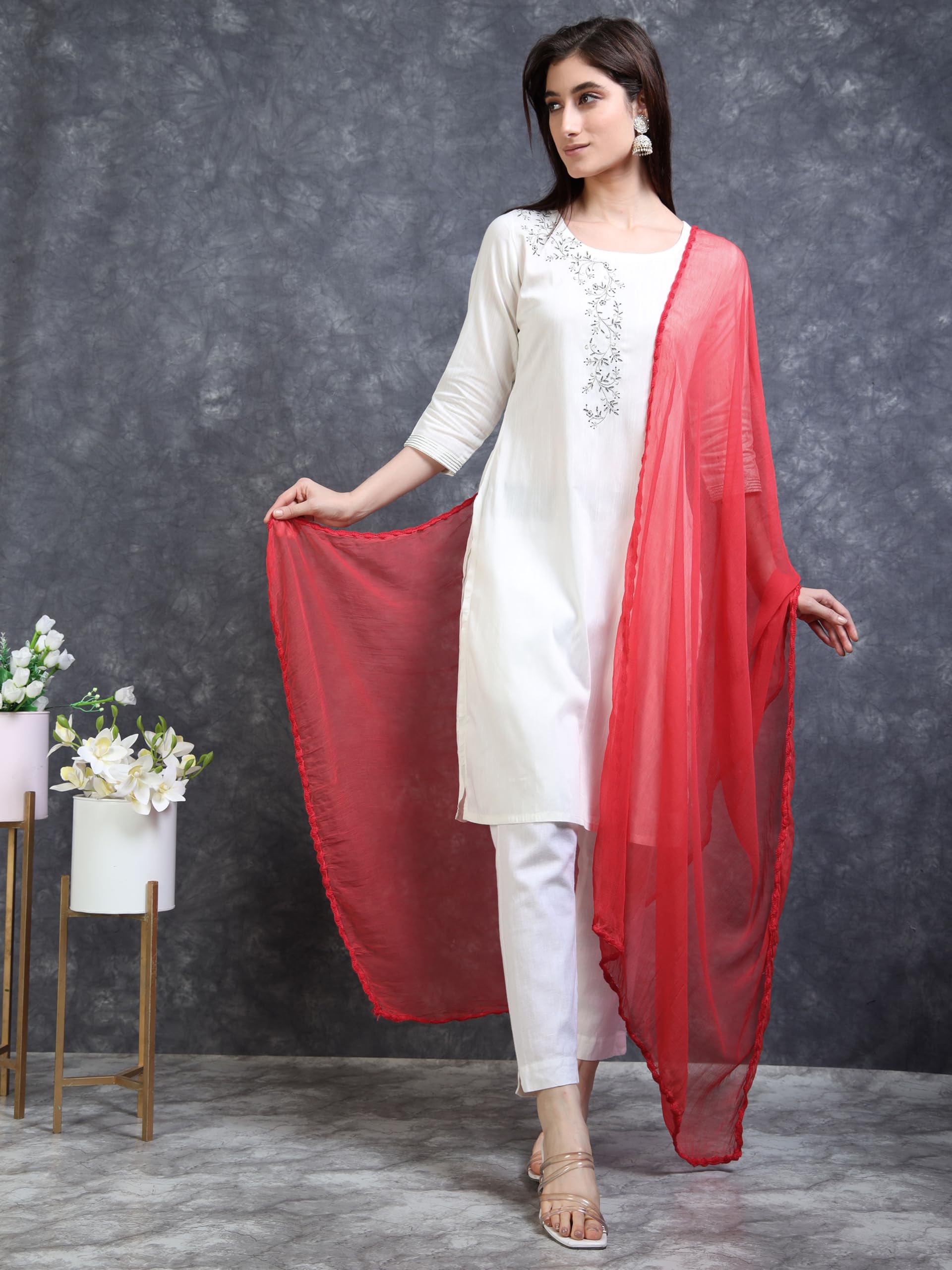 Miraan Pink Chiffon Dupatta with Woven Border - Image 4