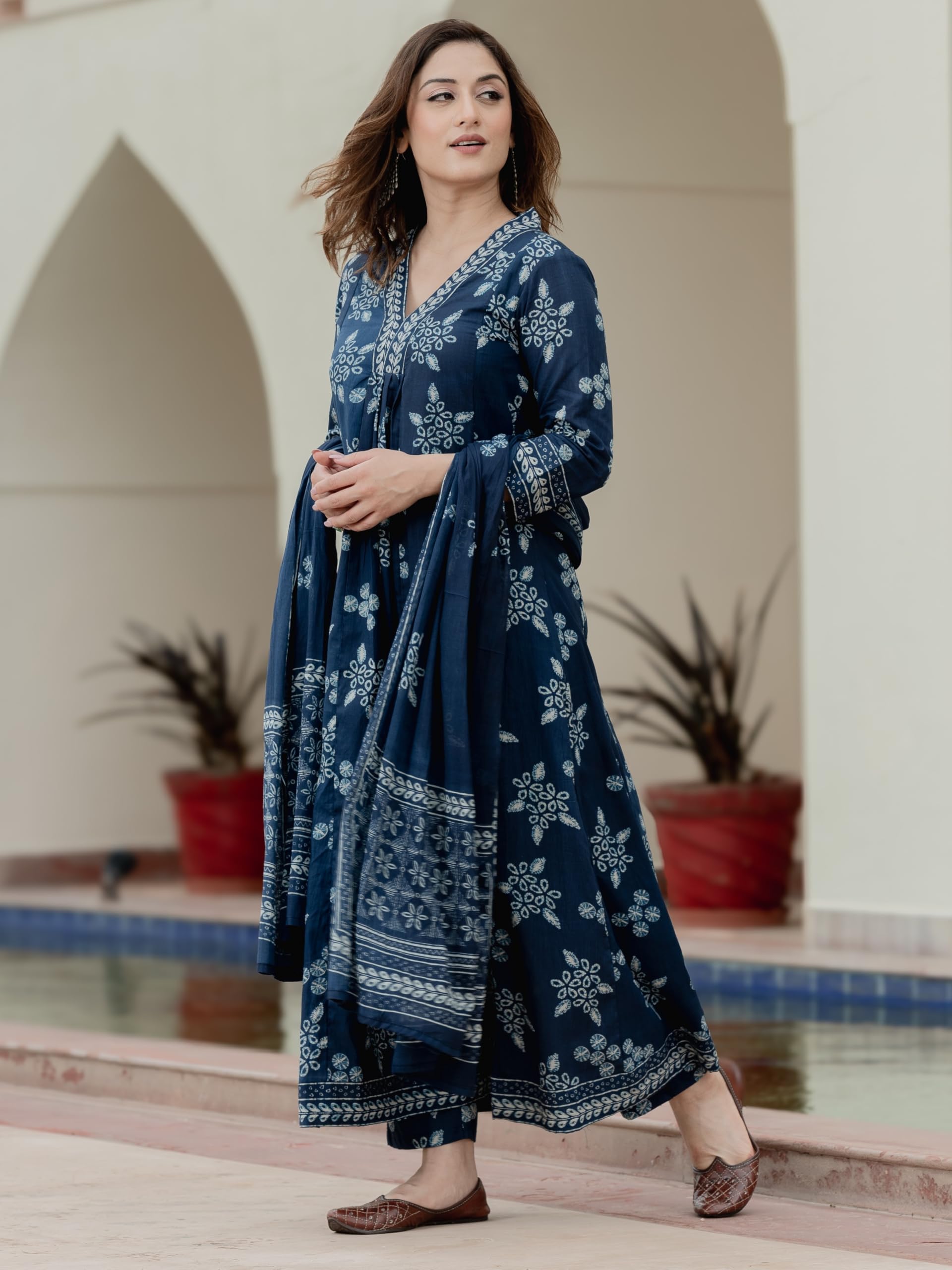 Arayna Women Kurta Set with Pants & Dupatta - Indigo Blue - Image 4