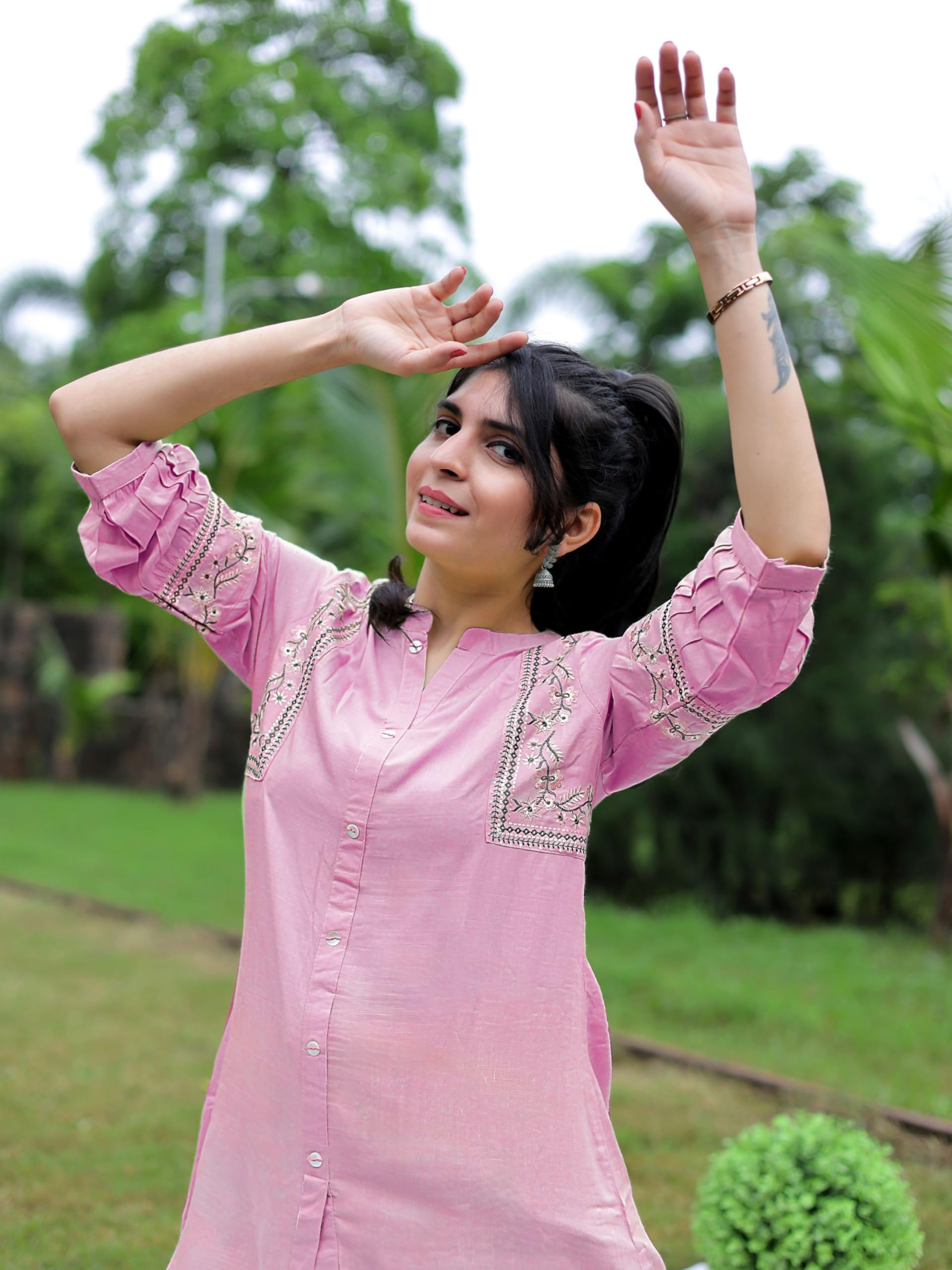 EthnicJunction Women's Light Pink Embroidered Kurti - Image 5