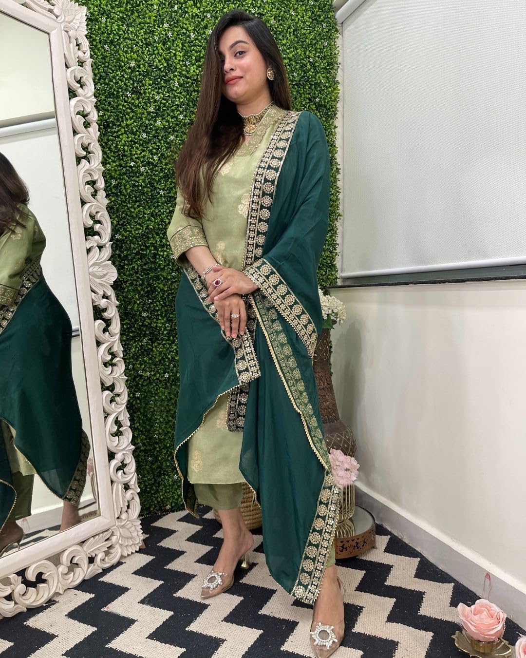 GoSriKi Women's Printed Kurta Set - Pista Green - Image 3