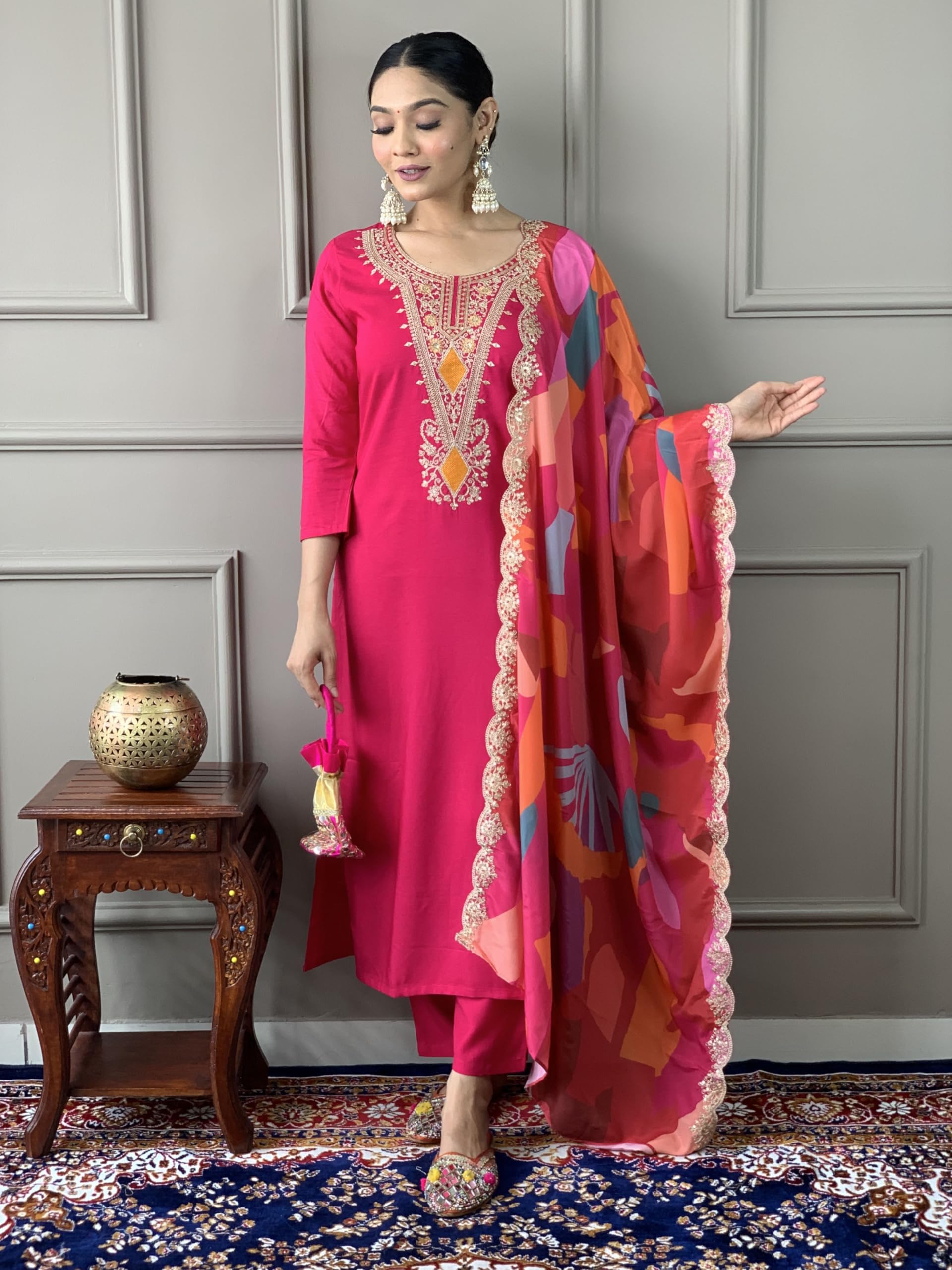 Naixa Women's Viscose Silk Embroidered Kurta Set - Red - Image 2