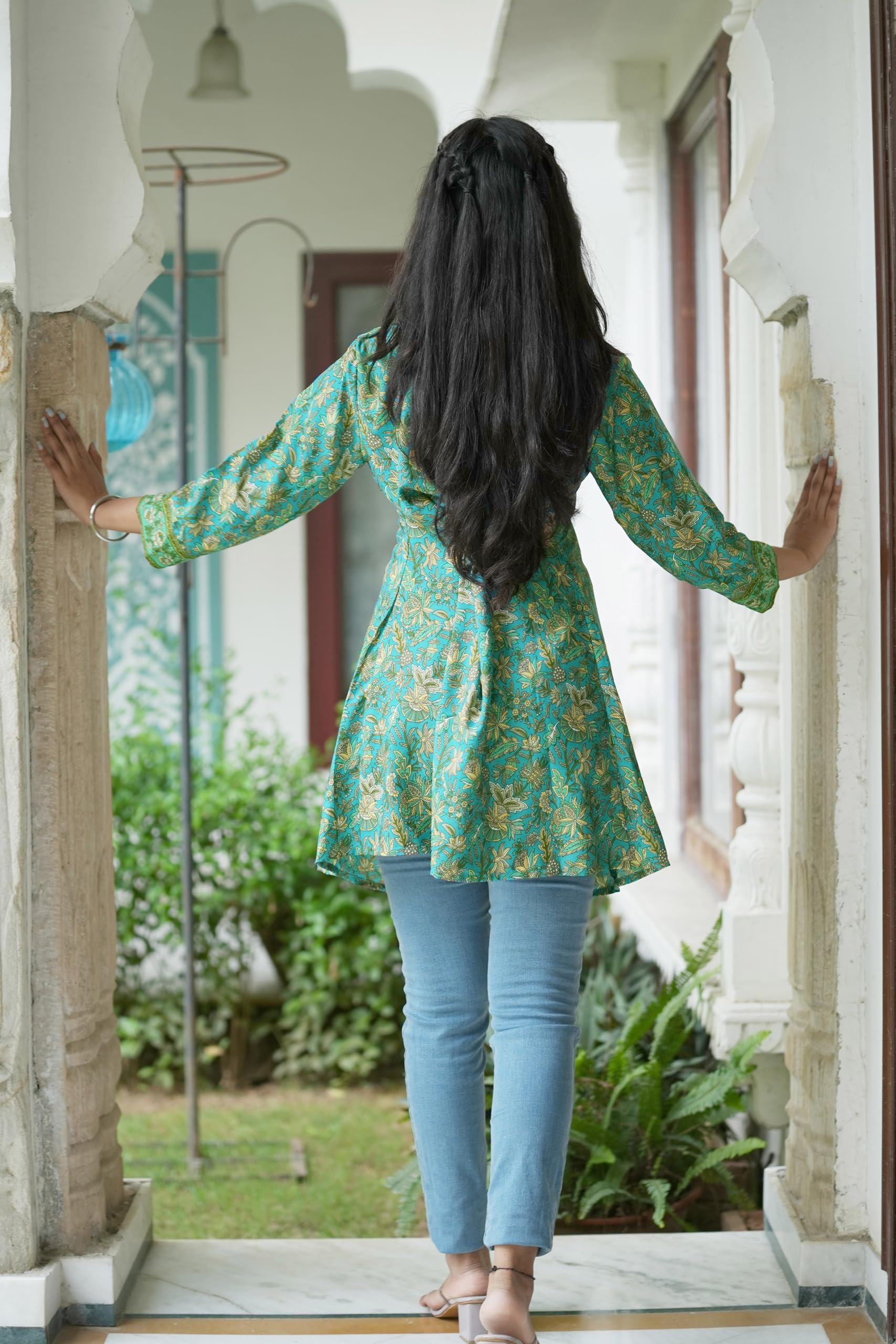 Yash Fashion Floral Printed Women Kurti - Image 4