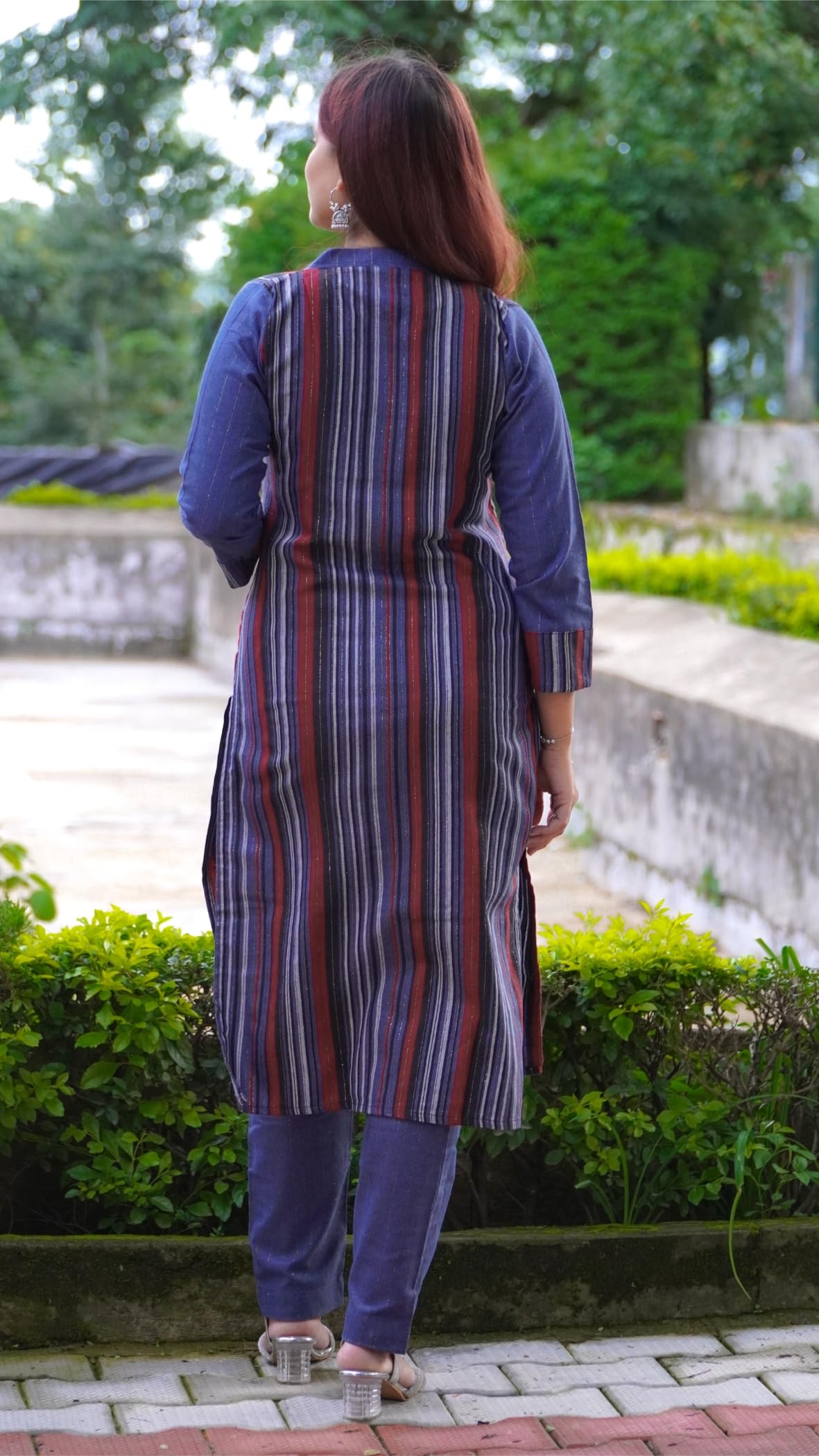 Maadwara Women's Woolen Kurta Pant Set - Image 4