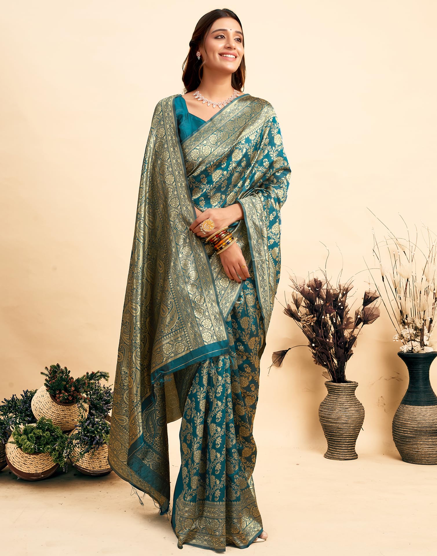 SIRIL Women's Kanjivaram Silk Saree - Image 3