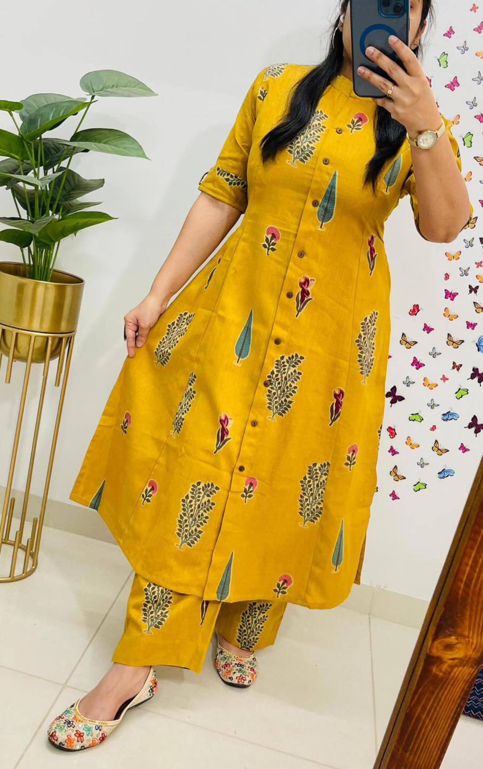 GEHU Women Mustard Yellow Cotton Printed Kurta Set - Image 2