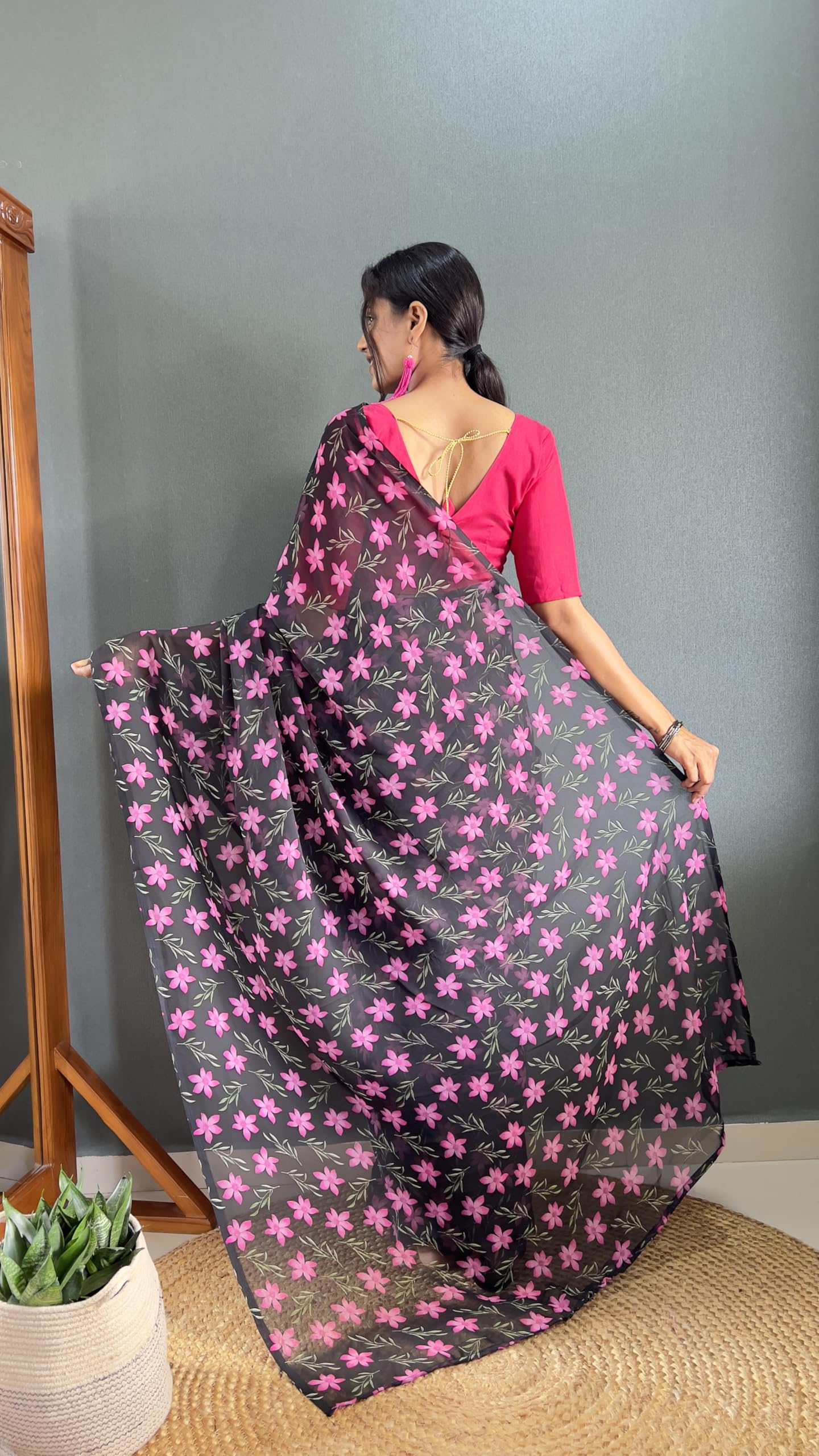 StyleScope Women's Printed Georgette Saree - Image 5