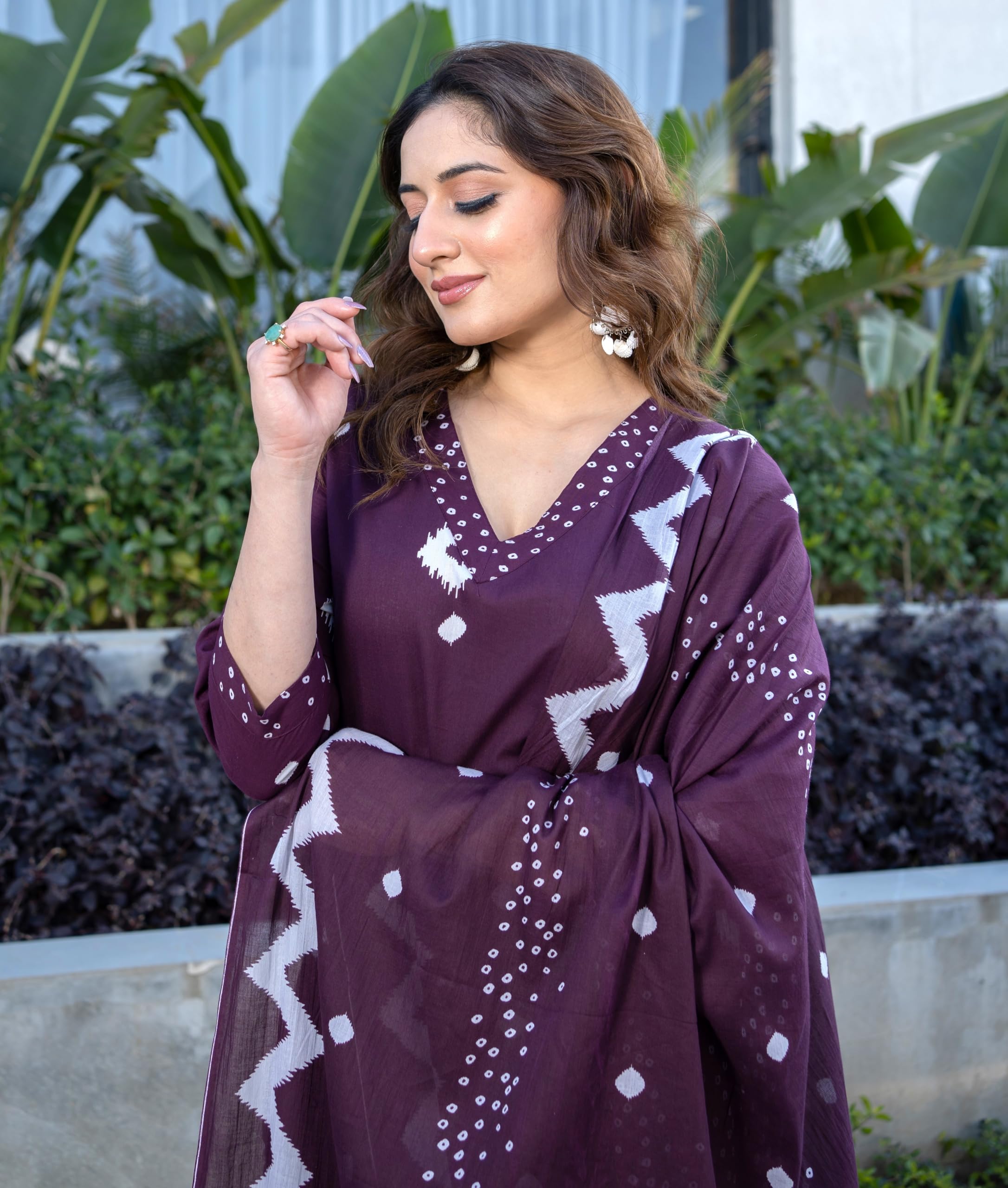 Arayna Burgundy Wine Kurta Set - Cotton Bandhani - Image 4