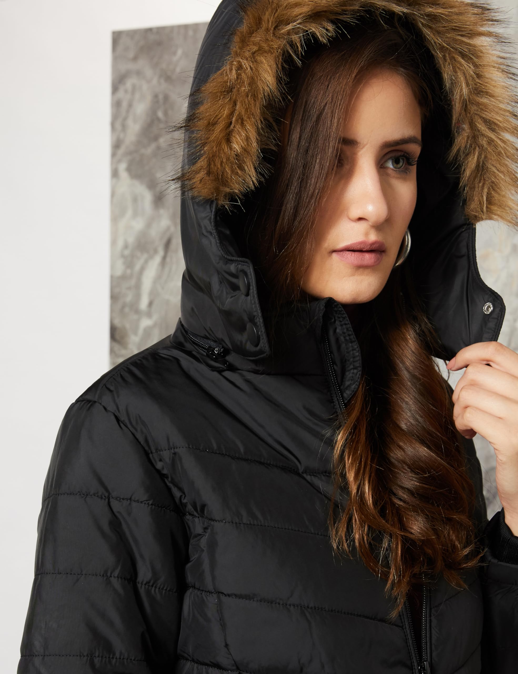 Symbol Women's Quilted Long Parka - Black - Image 4