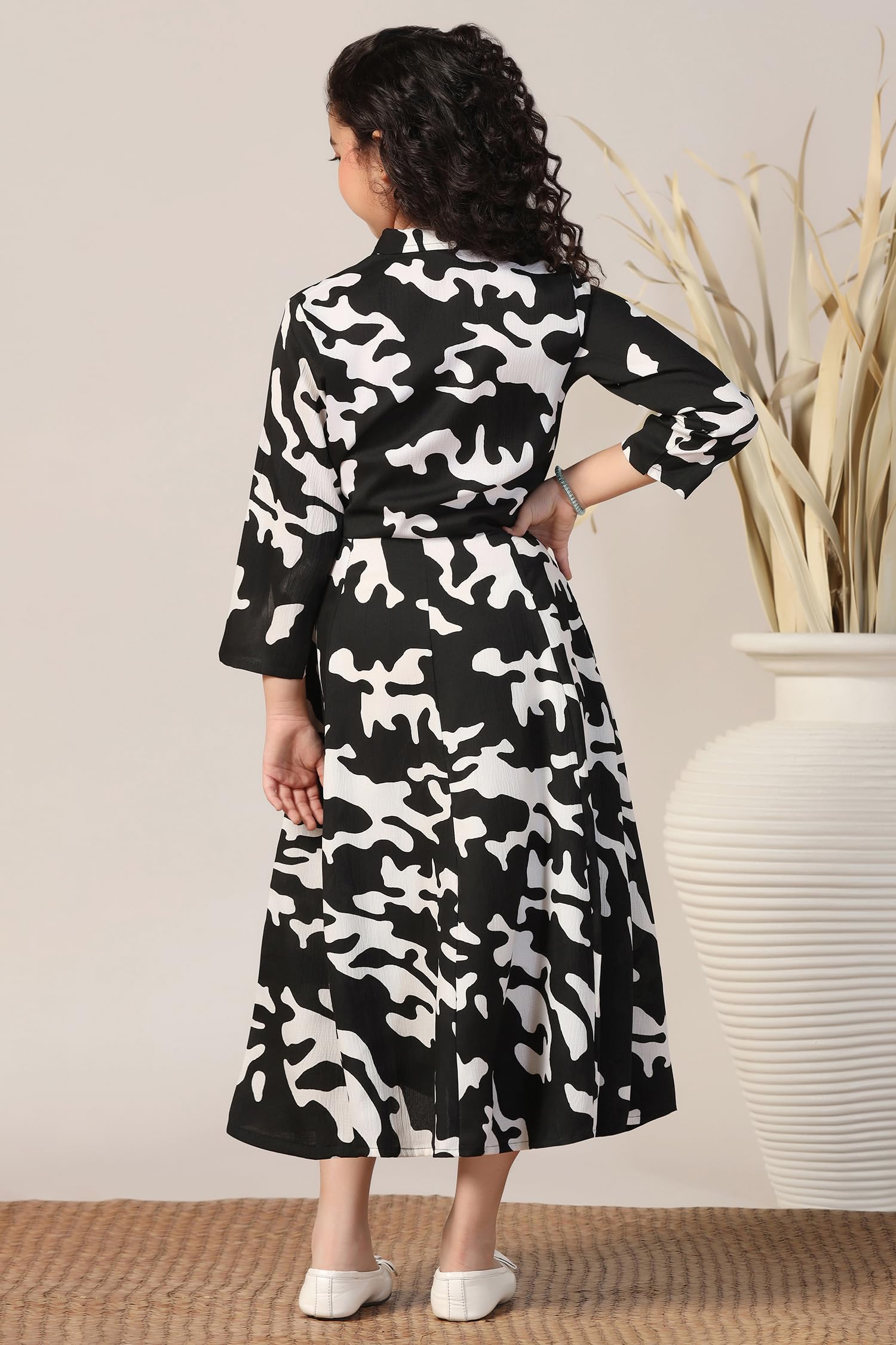 Fashion Dream Girls Abstract Printed Calf Length Dress - Image 2