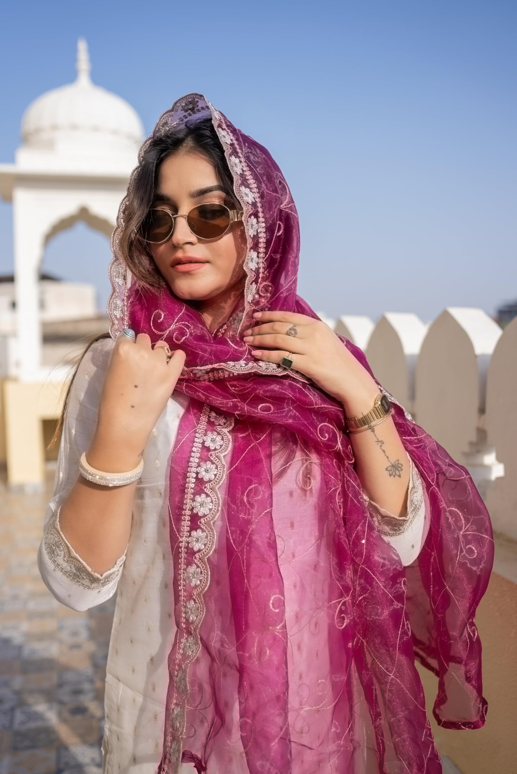 VredeVogel Women's Chanderi Silk Embroidered Kurta Set - White - Image 5