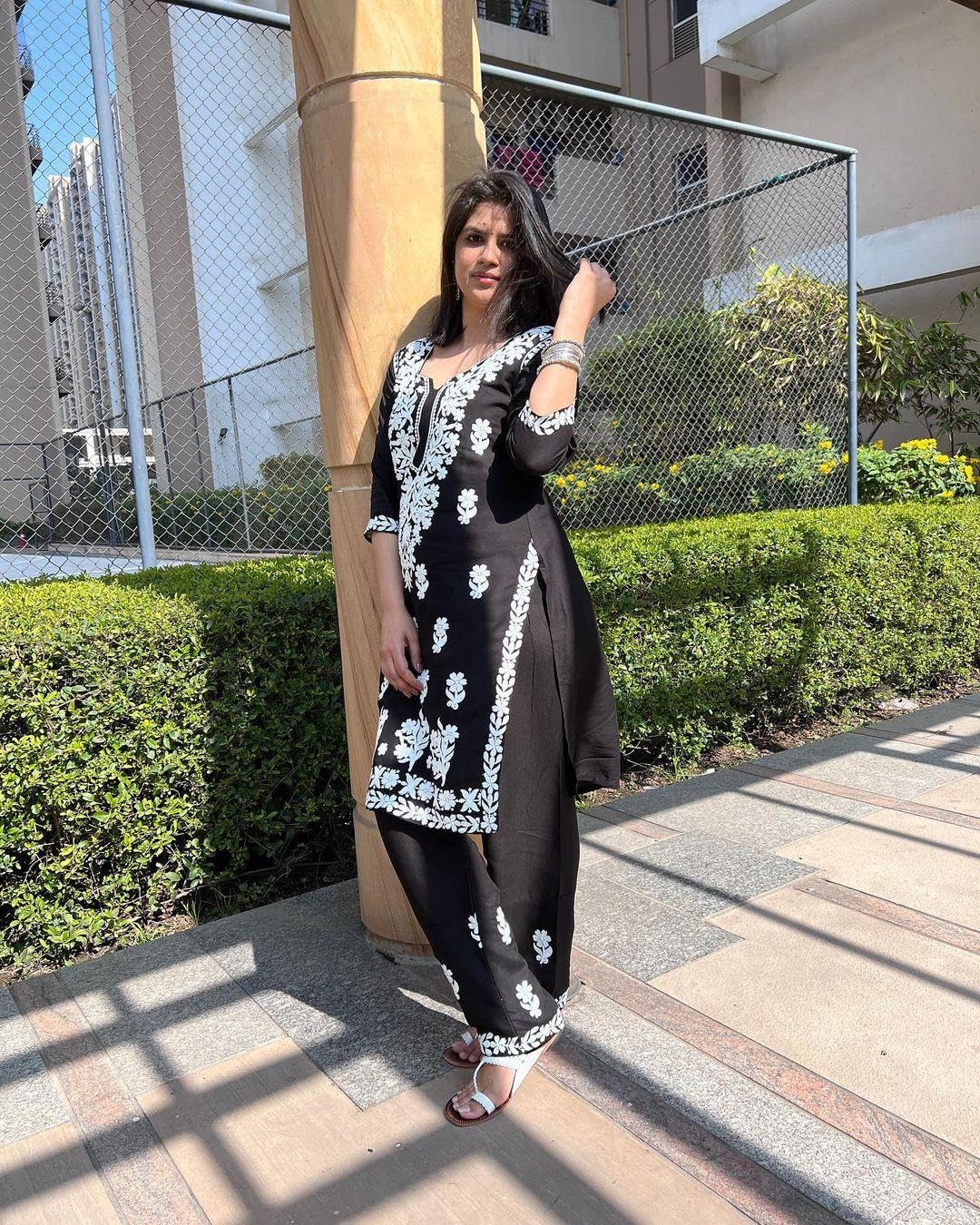 MRSWEARS Women Chikankari Kurta Set - Image 5