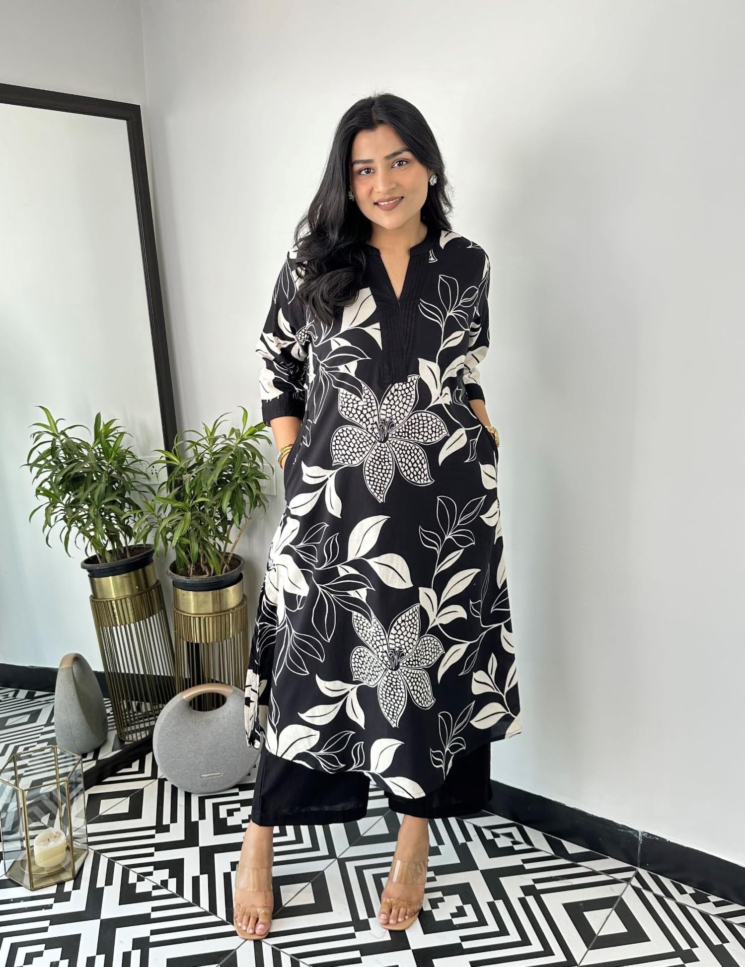 LookMark Women's Floral Printed Kurta and Palazzo Set - Image 3